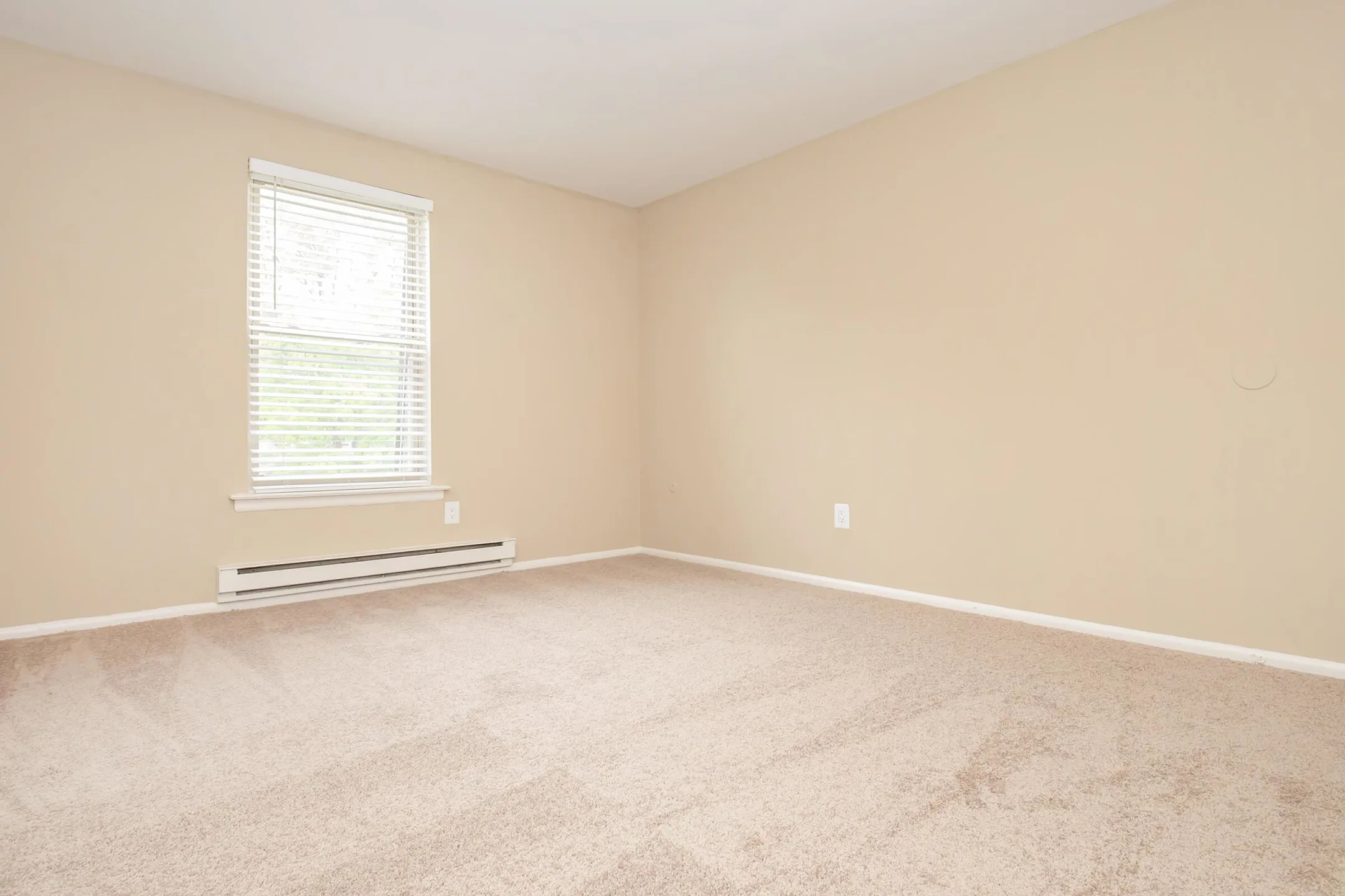 The Grand at Neshaminy - Bensalem, PA