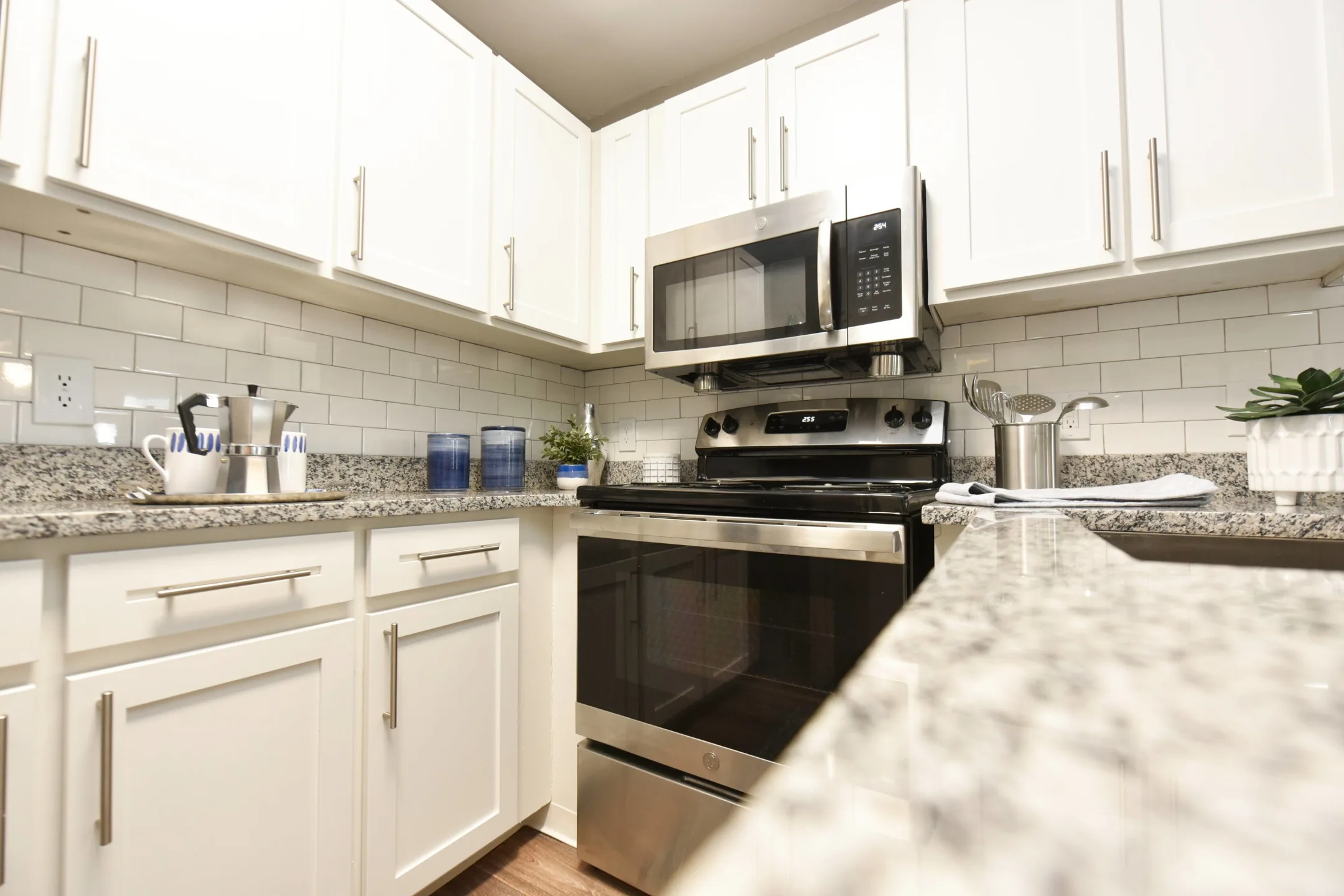 Kitchen - Alden Apartment Homes - Hixson, TN