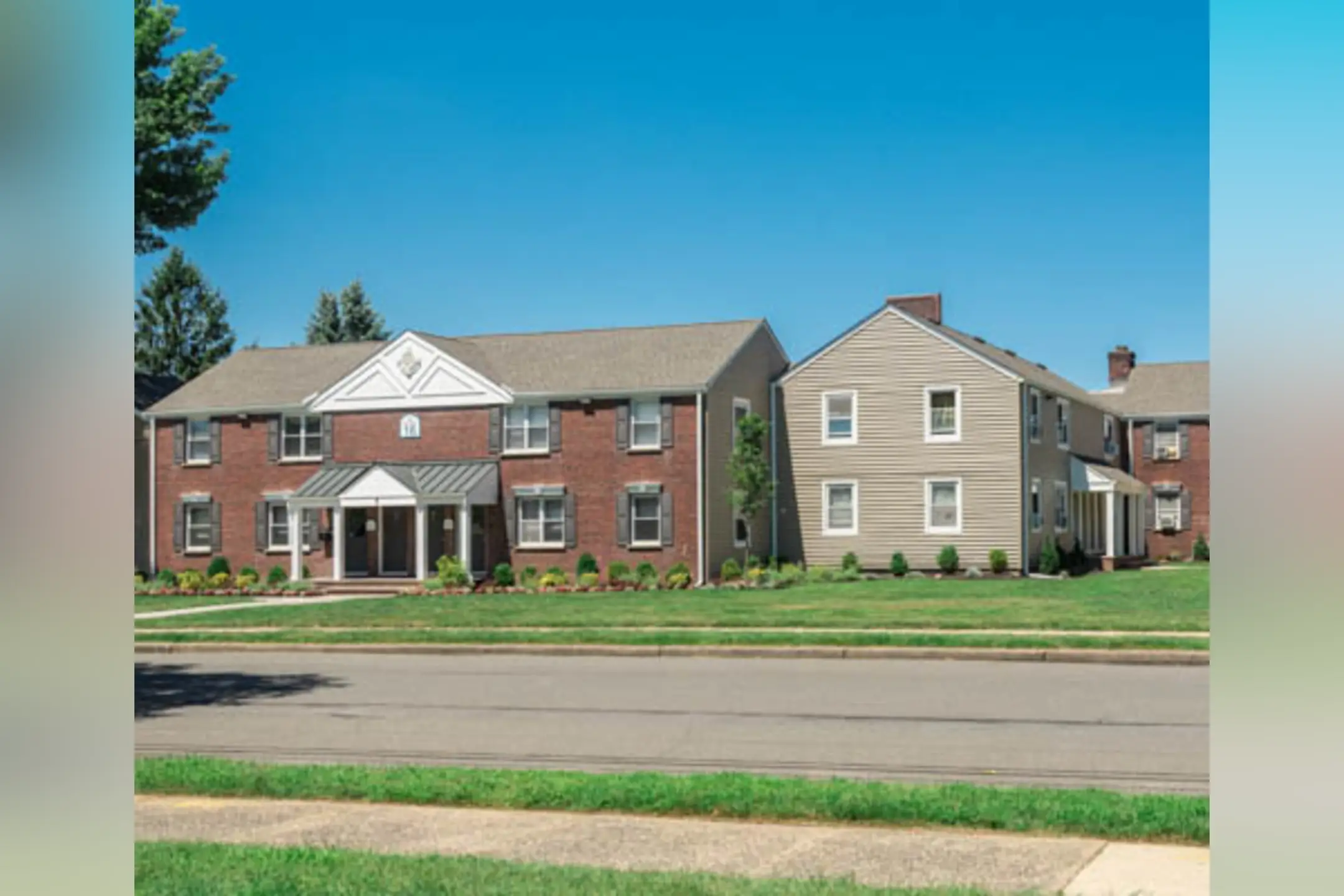 The Gardens At Wesmont Station Apartments Lodi, NJ 07644