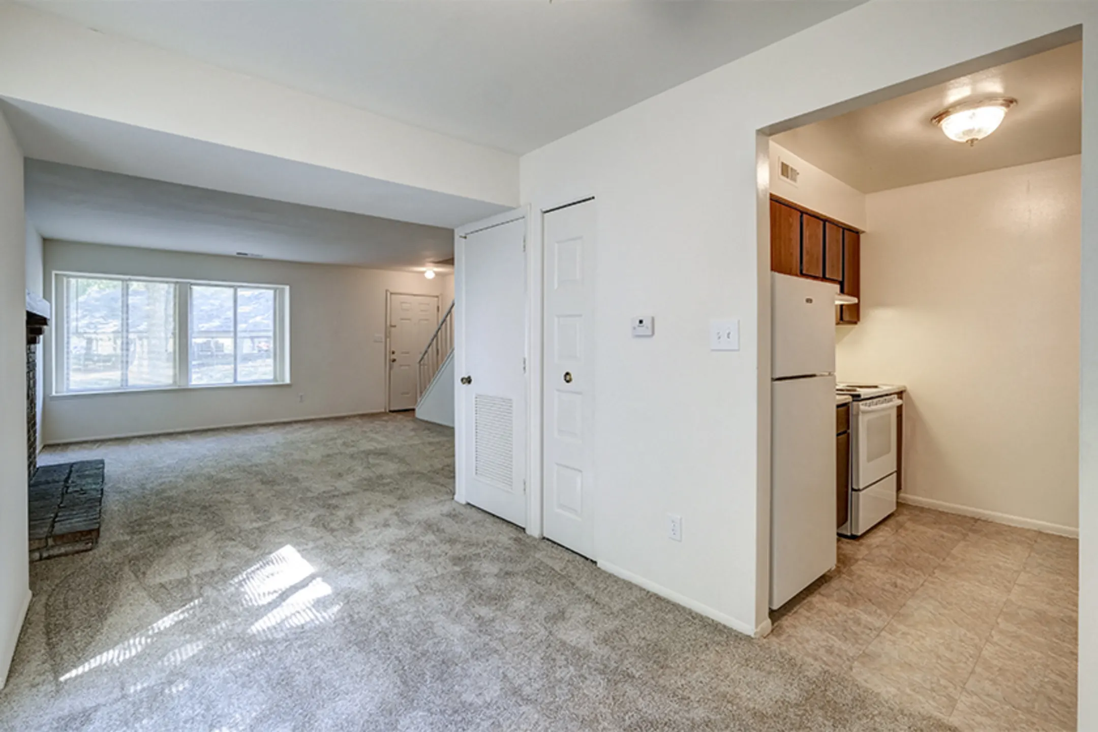 The Woods of Eagle Creek Apartments 4949 Bobwhite Ln Indianapolis