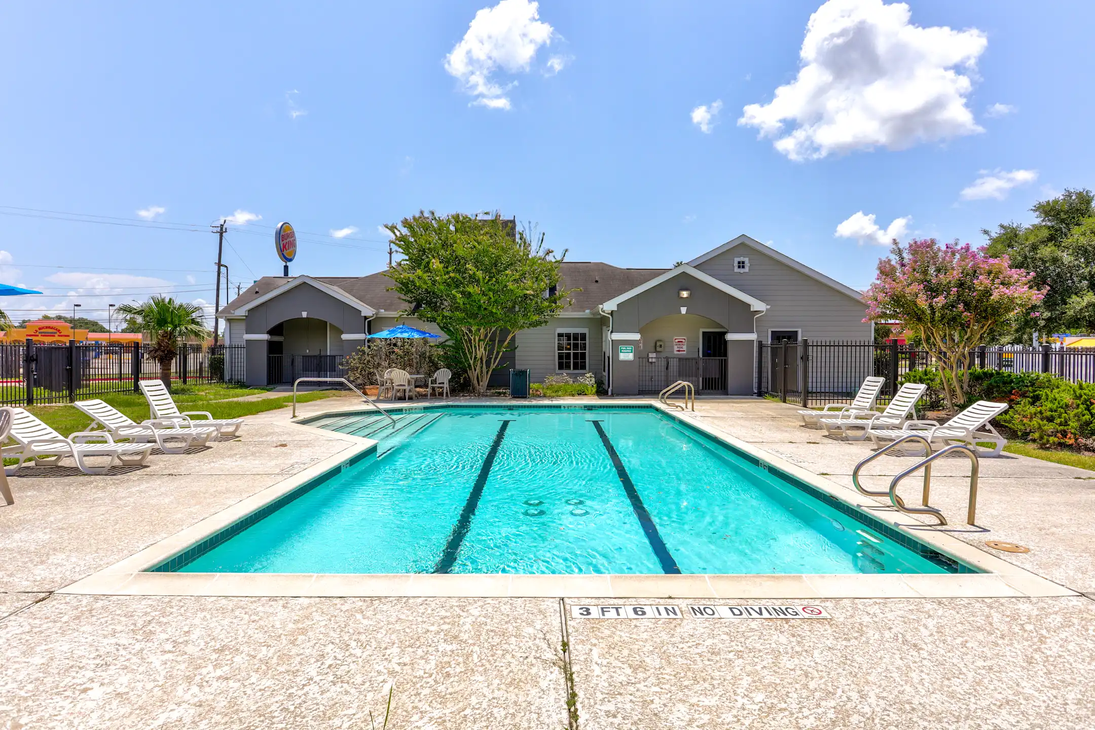 Villas at Alexander Bay Apartments Baytown, TX 77520