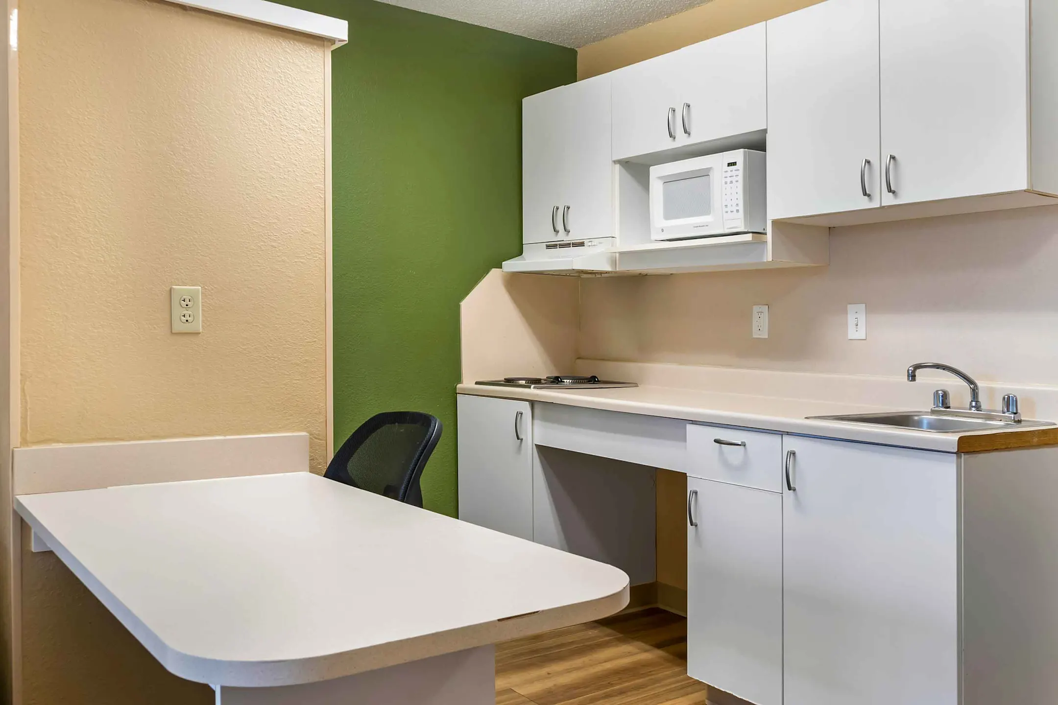Kitchen - Furnished Studio - Detroit - Novi - Haggerty Road - Novi, MI