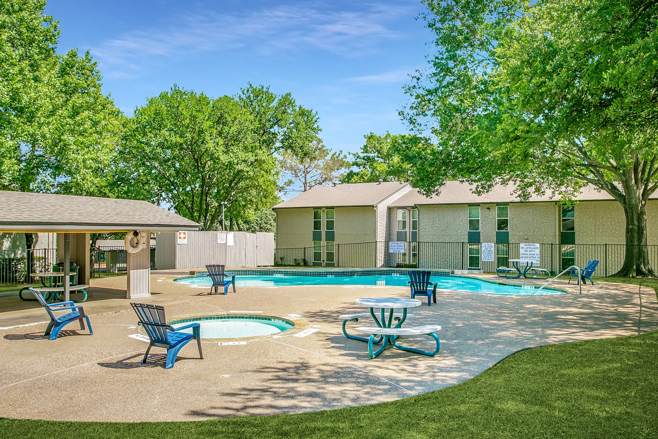 Spring Valley Apartments Euless, TX 76040