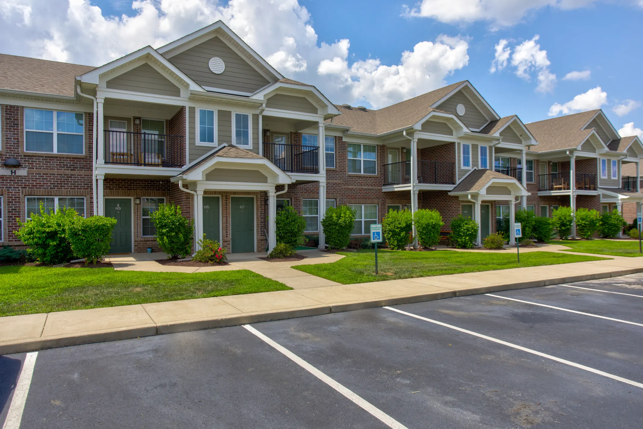 The Residences of Gallatin Apartments Gallatin, TN 37066