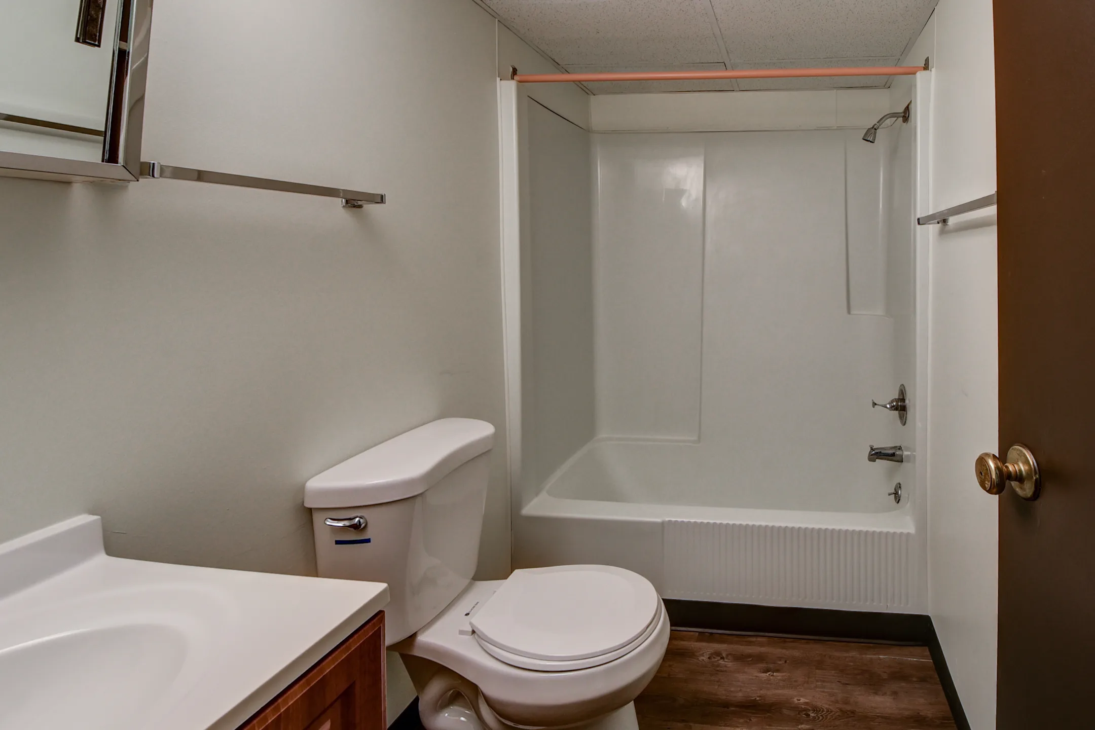 Bathroom - The Vue@214 - Bowling Green, OH