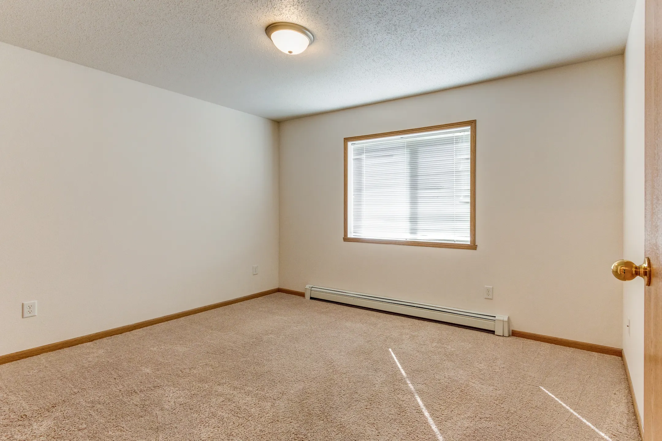 Southridge Apartments Apartments Moorhead, MN 56560