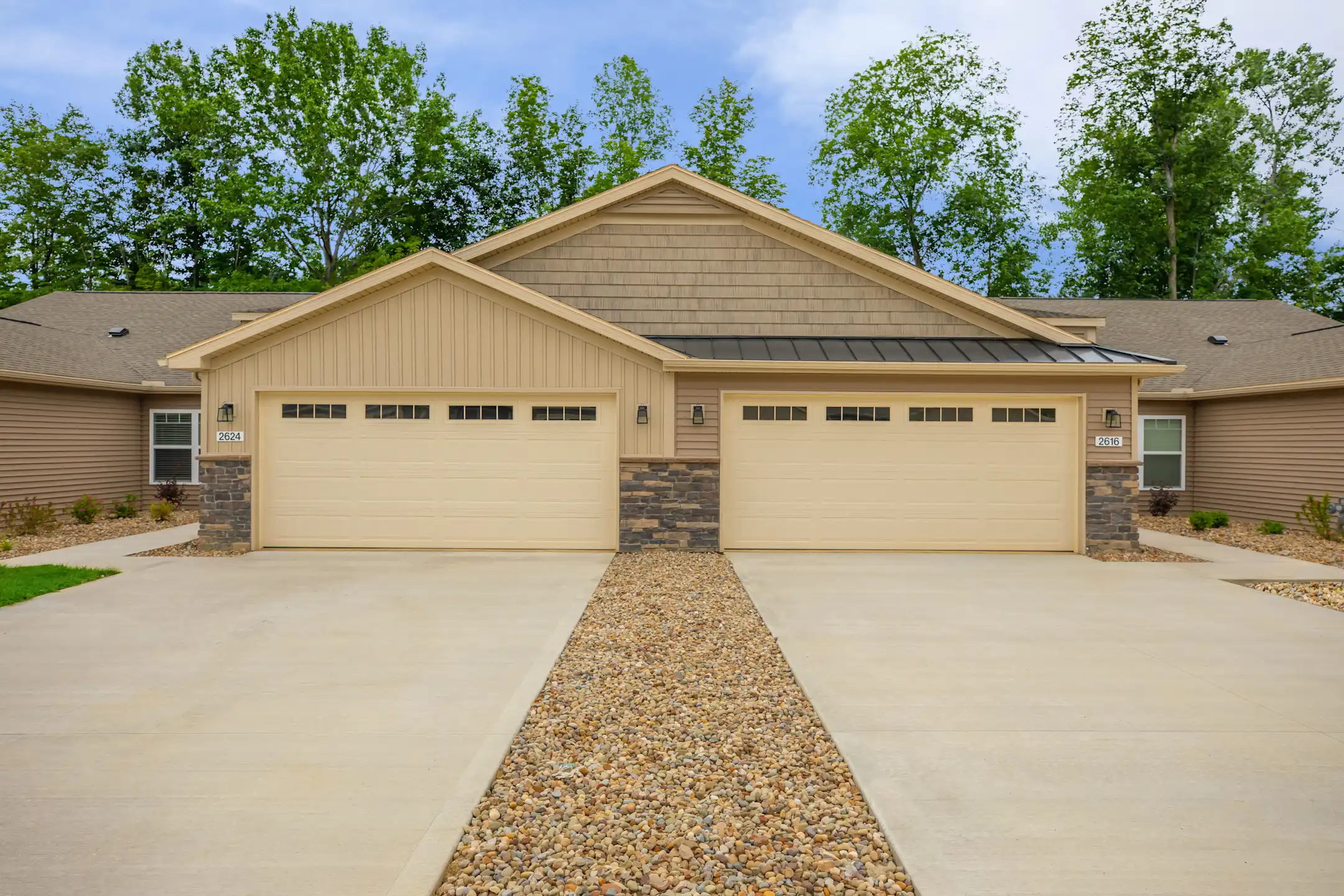 Wilcox Meadows Apartment Homes 9422 Darrow Road Twinsburg, OH