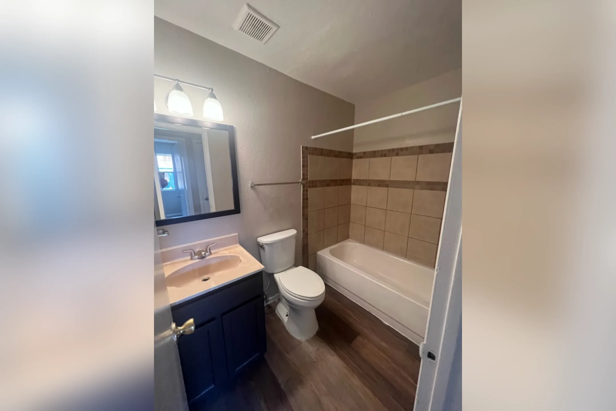 Bathroom - San Montego - El Paso, TX
