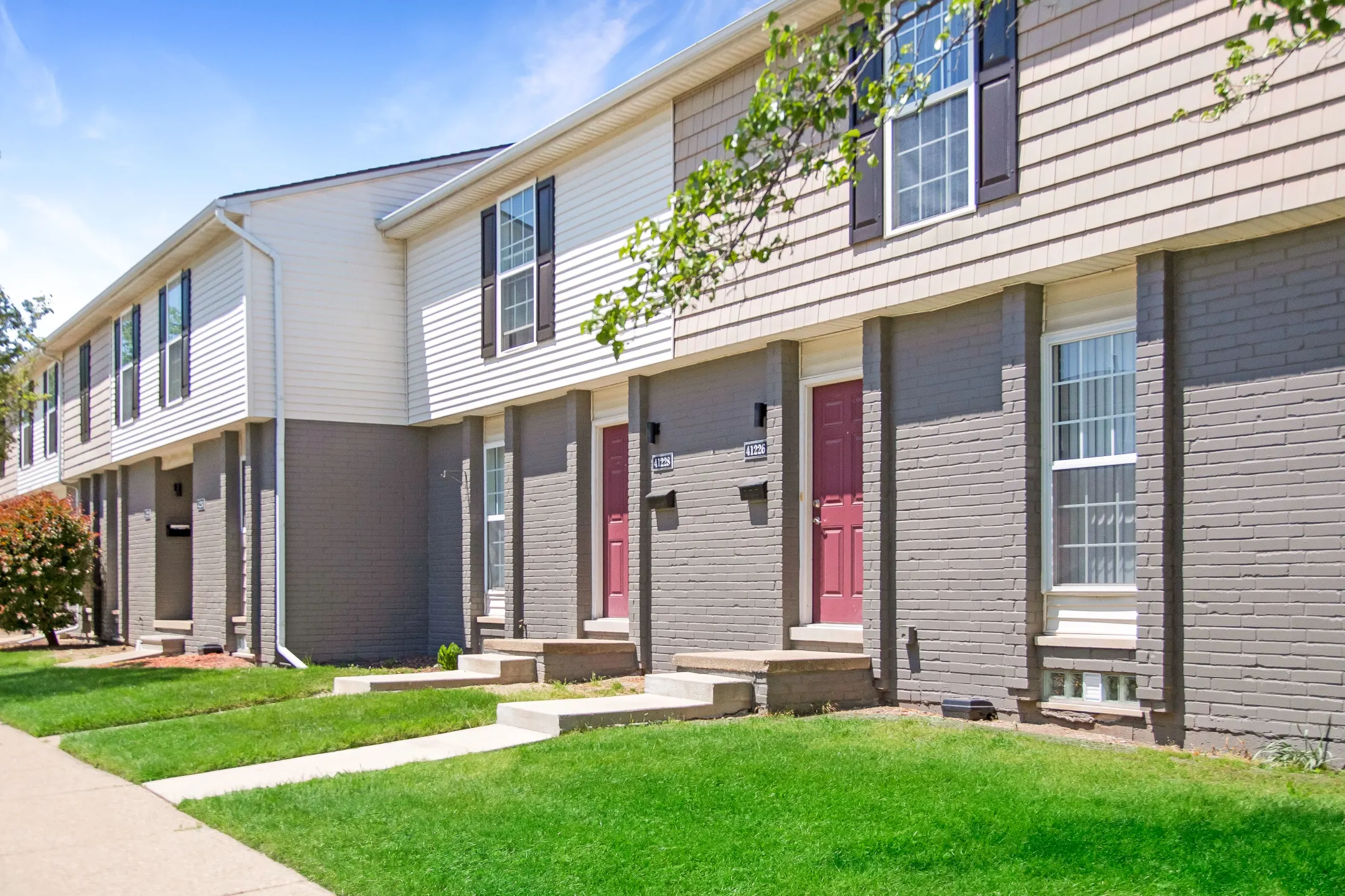 Meadowood Townhomes Apartments Canton, MI 48188