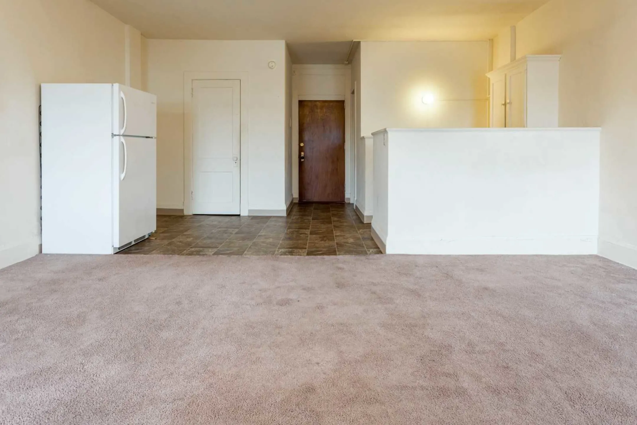 Living Room - Prior Properties - Saint Paul, MN