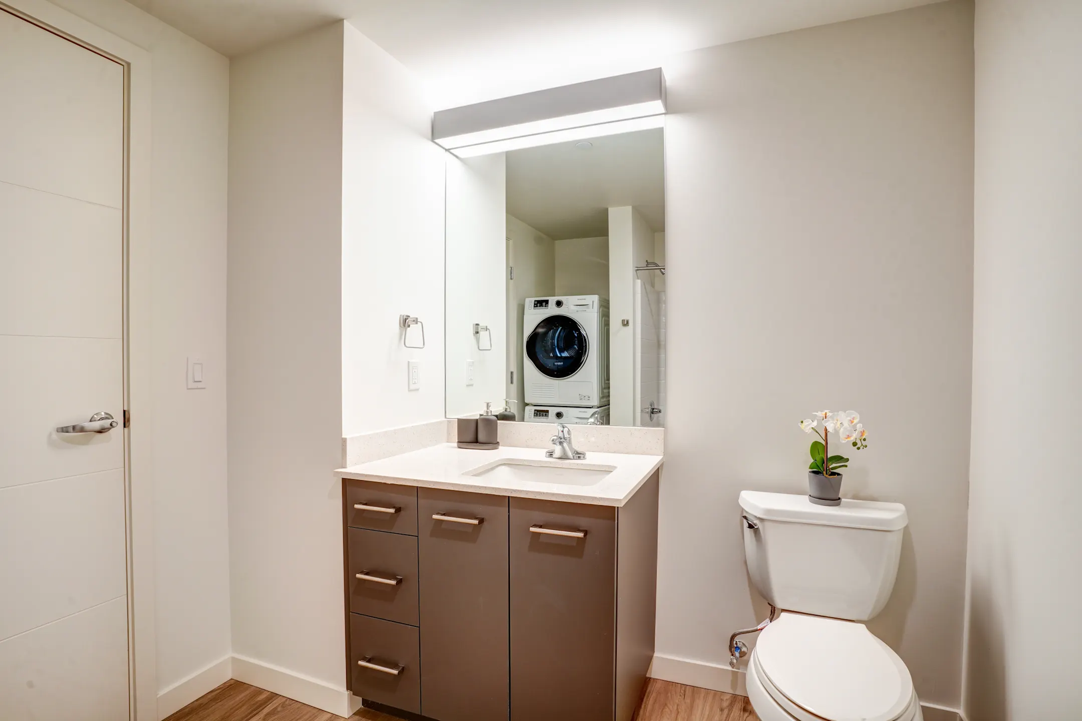 Bathroom - Dock 59 - Portland, OR