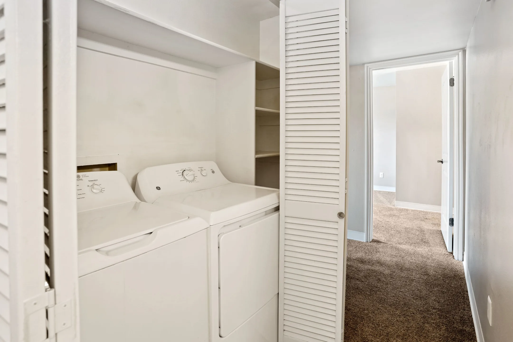 Royal Ridge Apartments Midvale, UT 84047