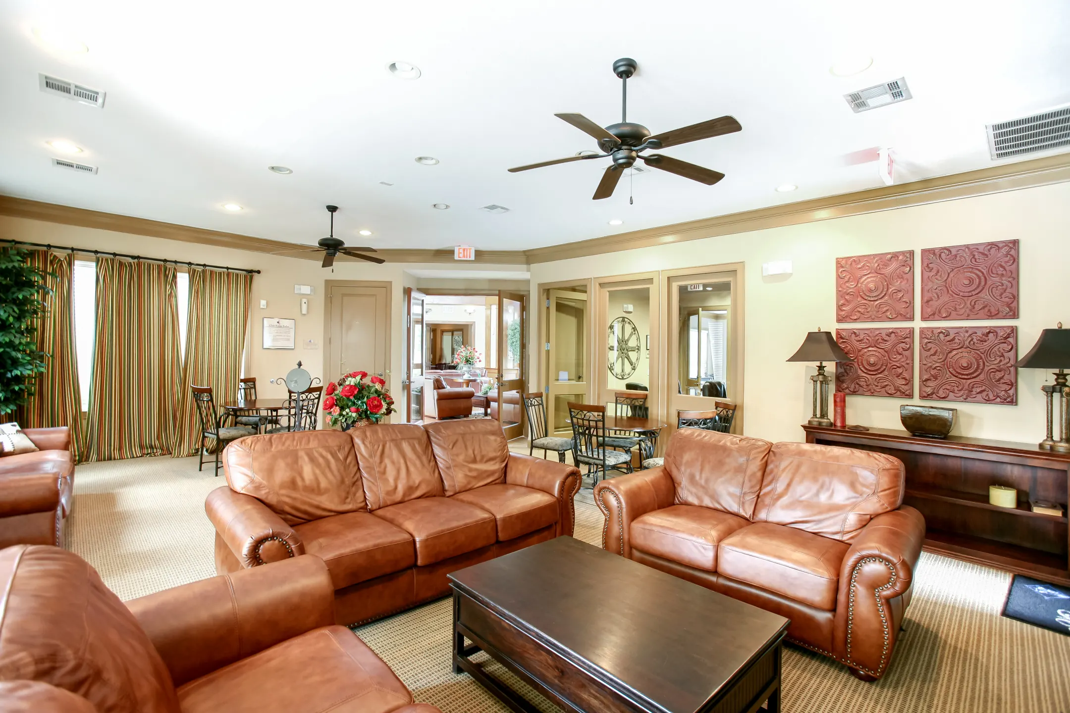 Living Room - The Mansions At Turkey Creek - Humble, TX