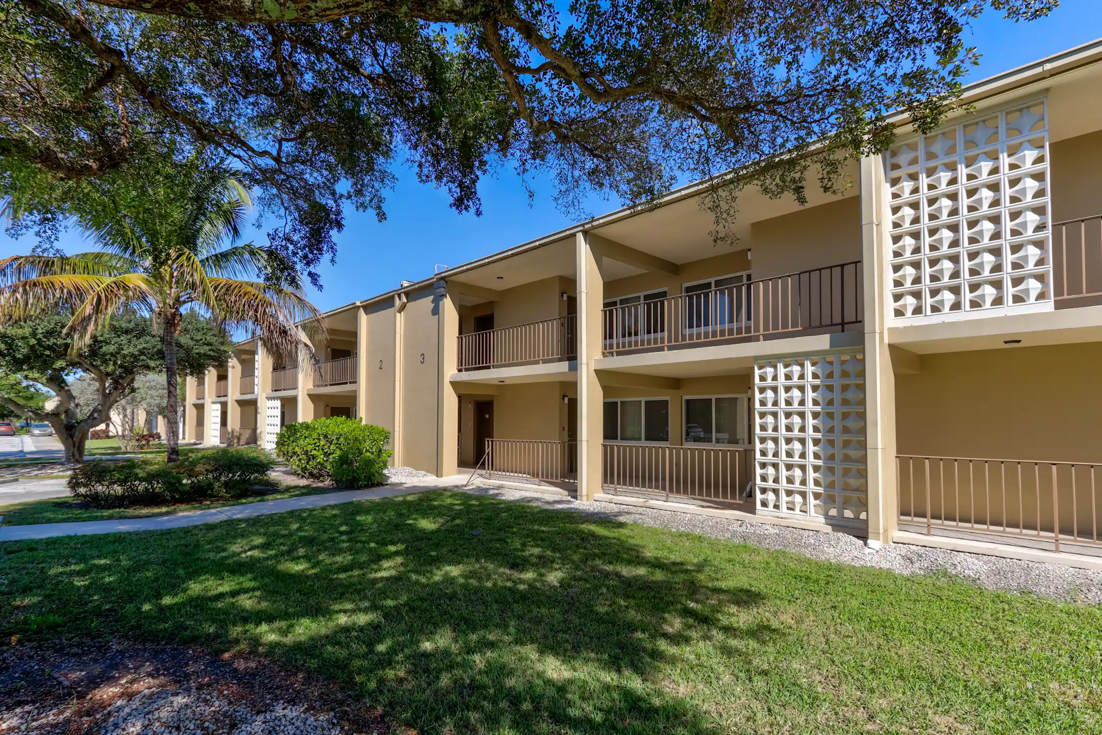 Building - Cynthia Gardens - Boca Raton, FL