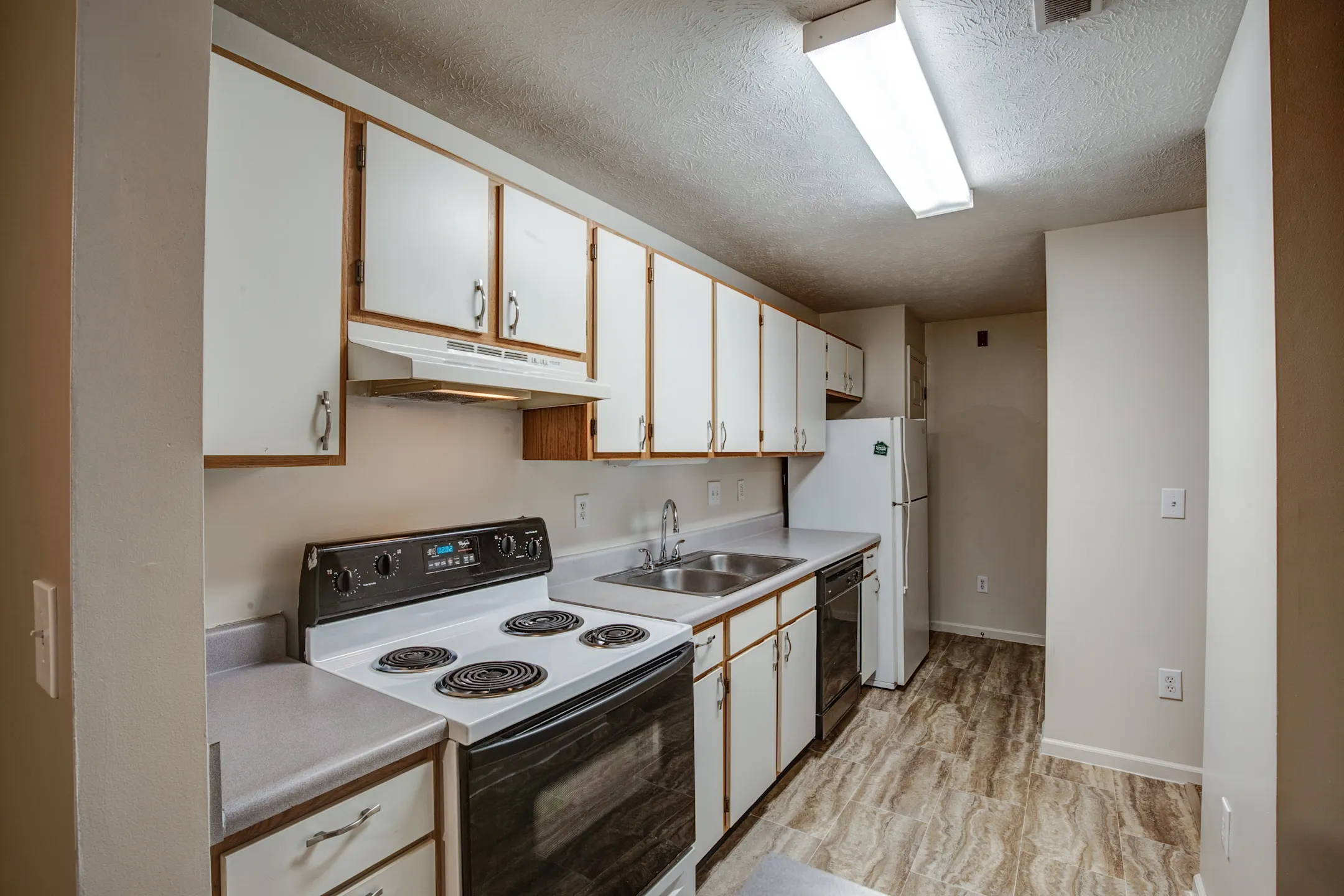 Spring Lake Apartments Granger, IN 46530