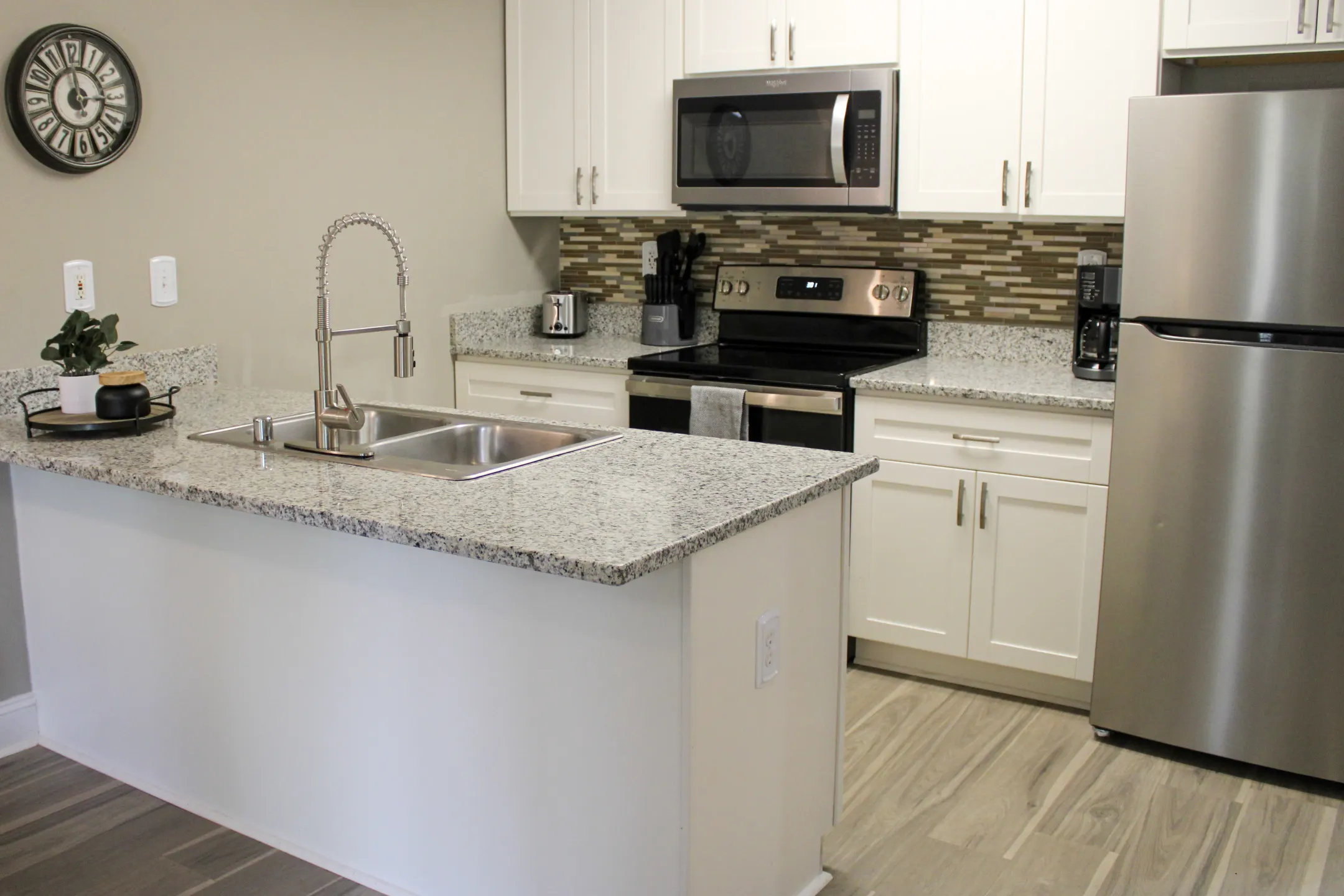 Abby Glenn A Quiet Cove Apartments Madison, AL 35758