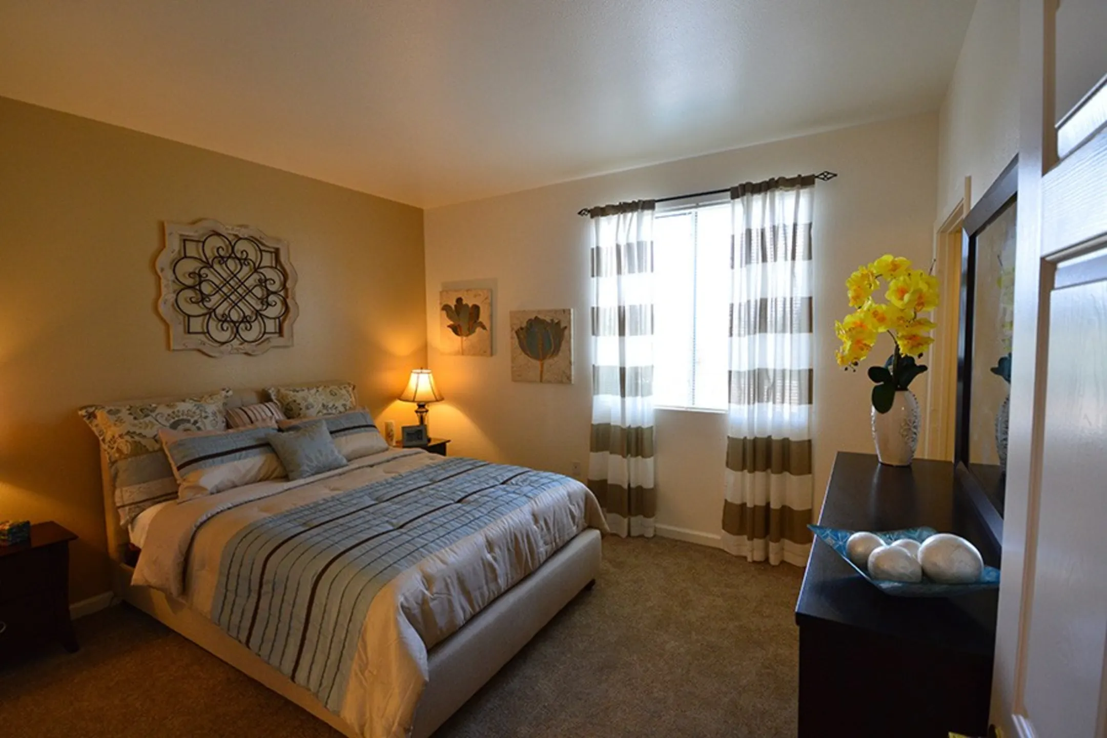 Bedroom - Sky Vista Commons North & South - Reno, NV