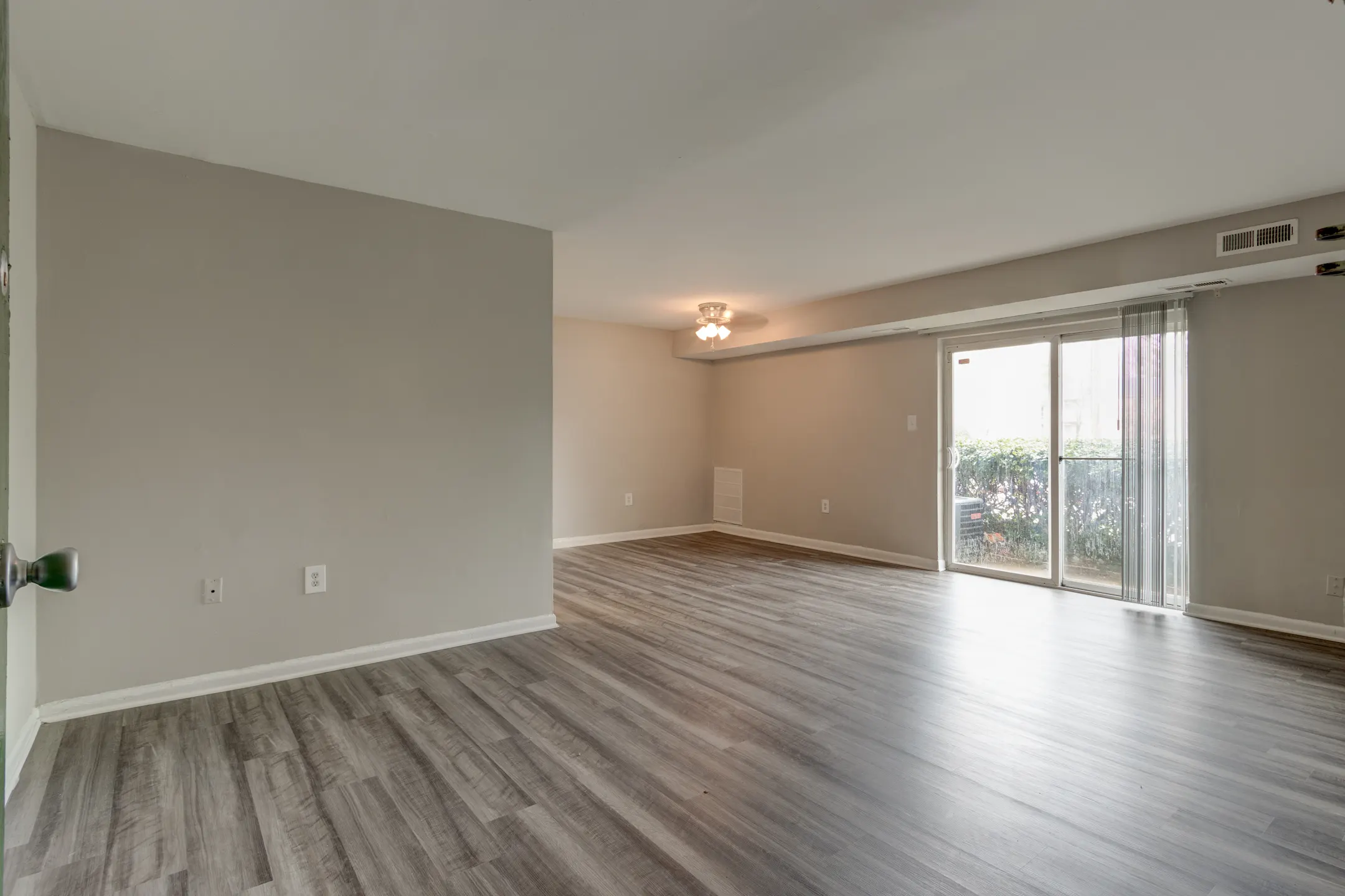 Admiral Place Apartments Suitland, MD 20746