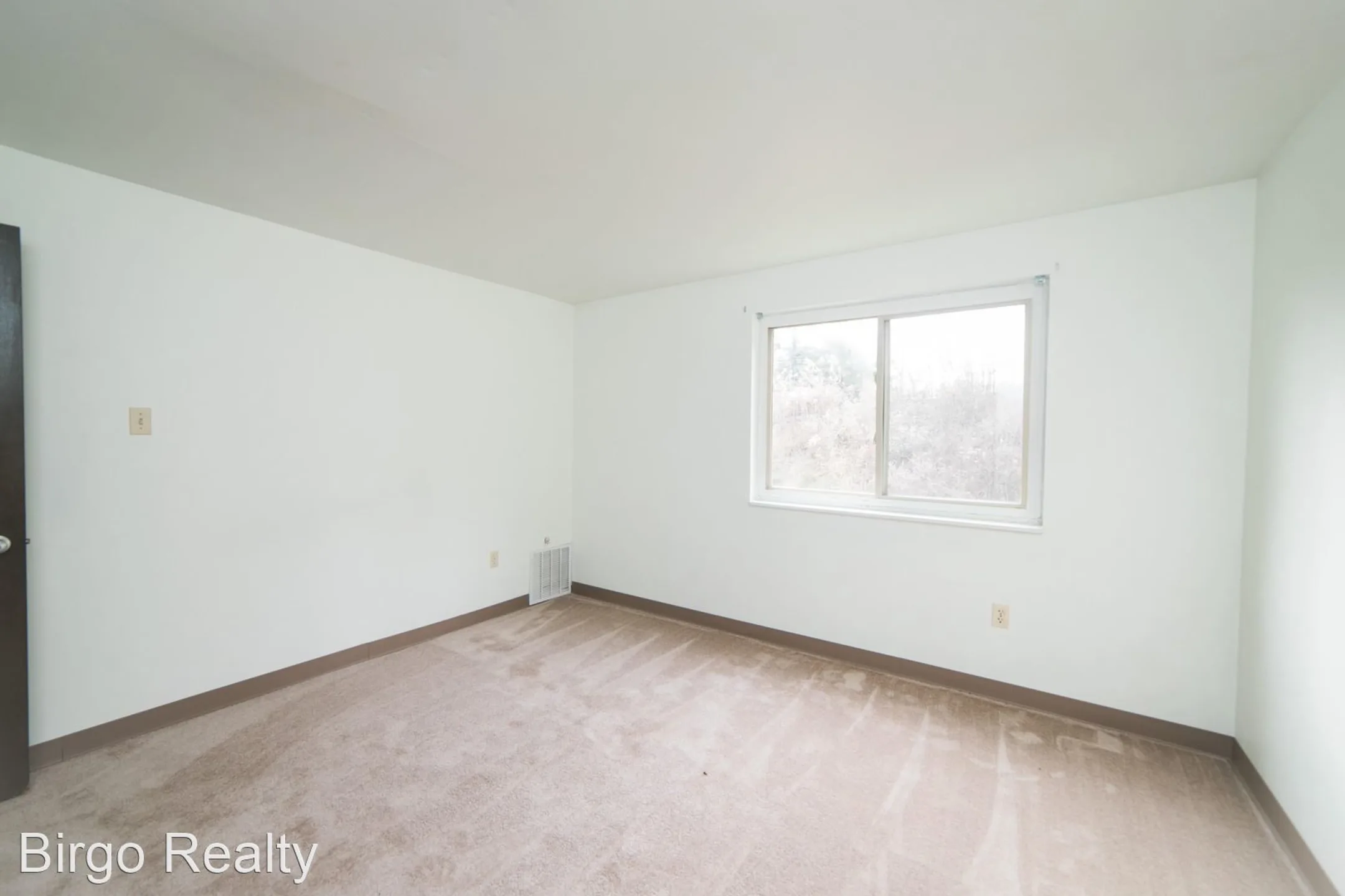 Bedroom - Sylvan Ridge - Beaver Falls, PA