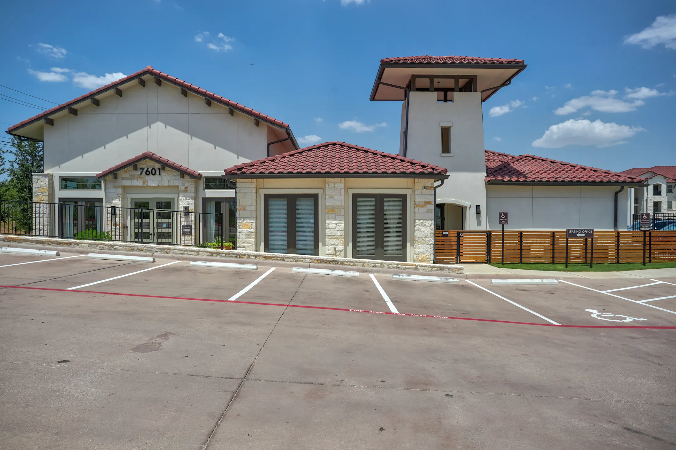 Building - Delco Flats - Austin, TX
