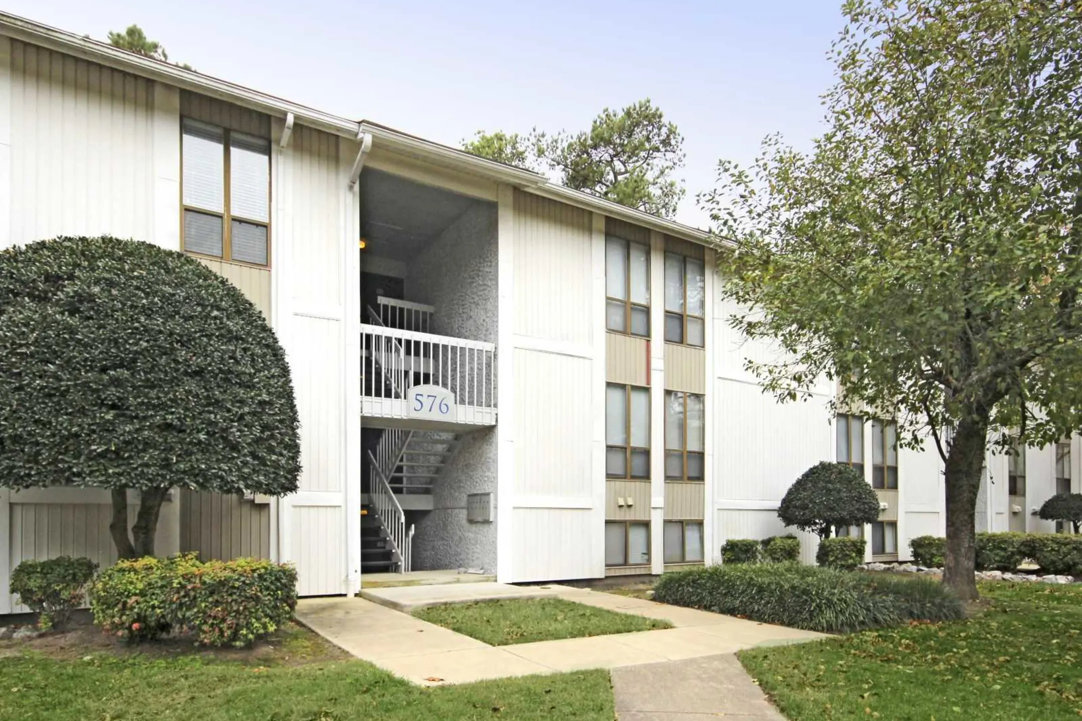 Chapel Lake Apartments - 500 Chapel Lake Dr | Virginia Beach, VA ...