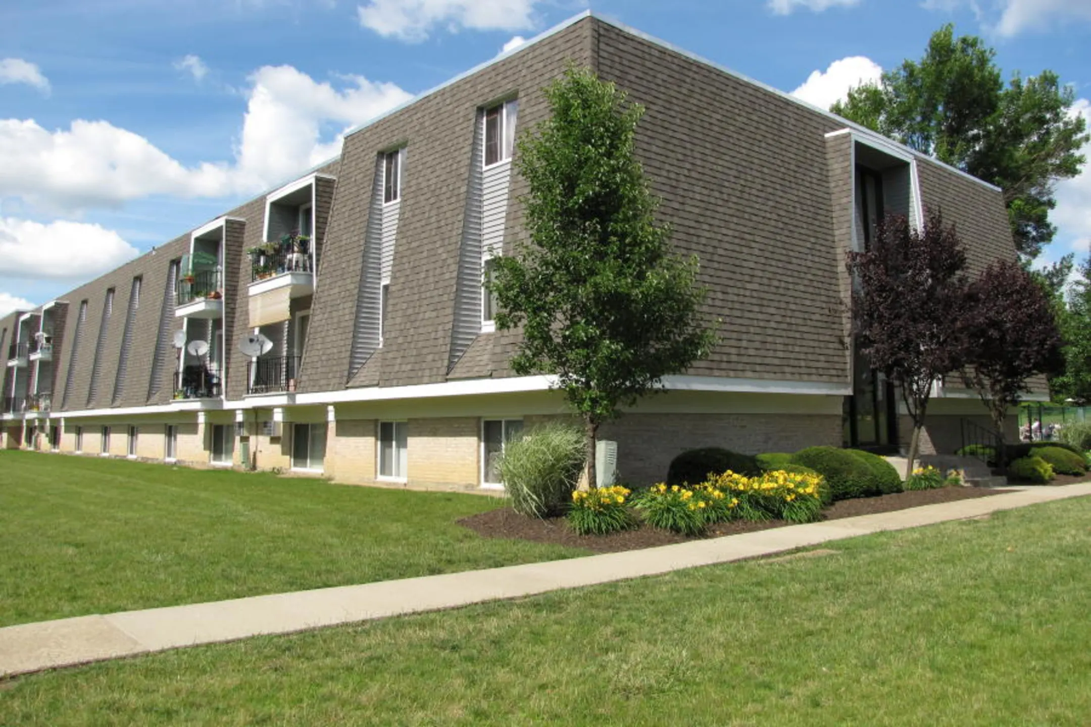 Meadows of Boardman Apartments Youngstown, OH 44512