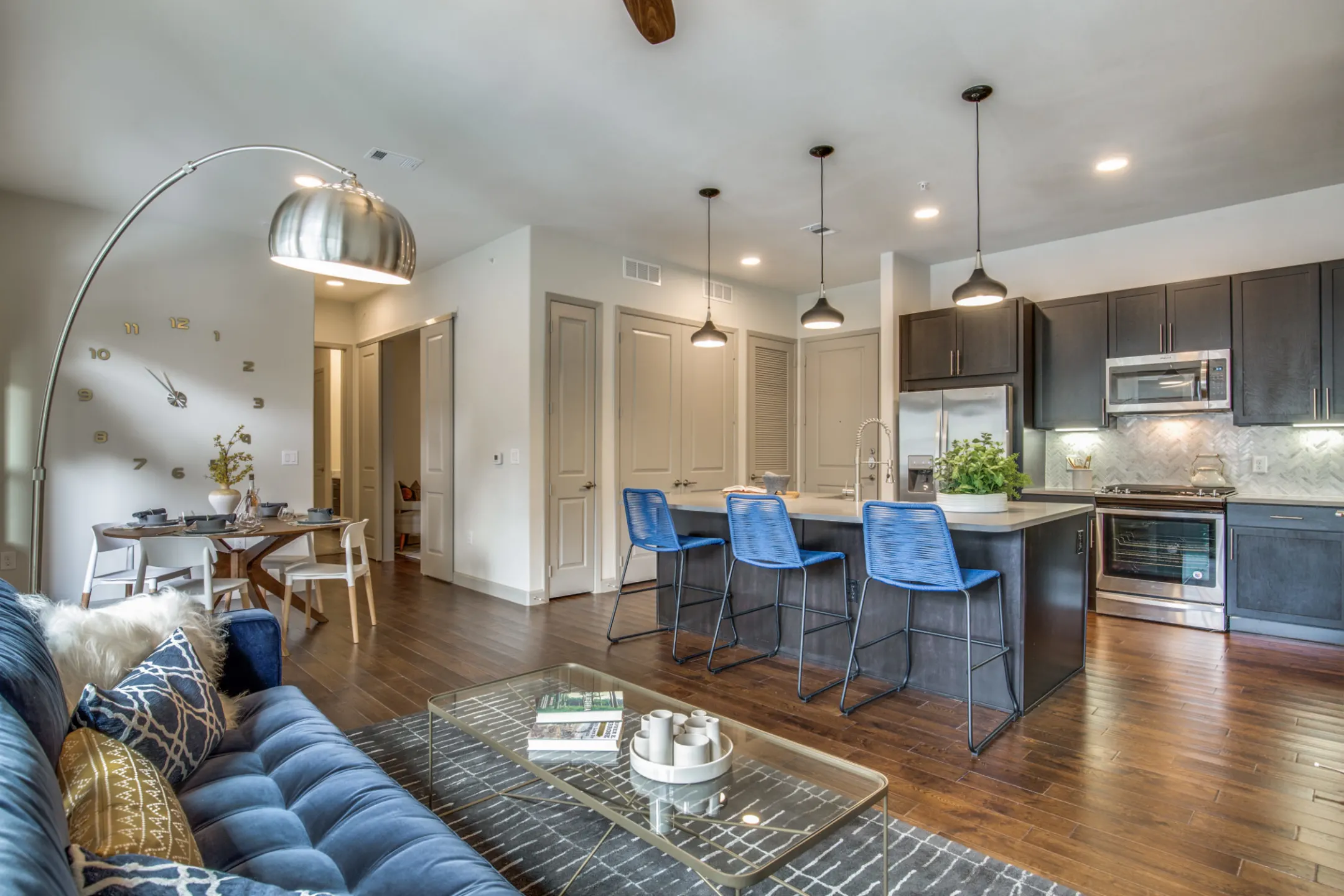 Living Room - 77025 Luxury Properties - Houston, TX