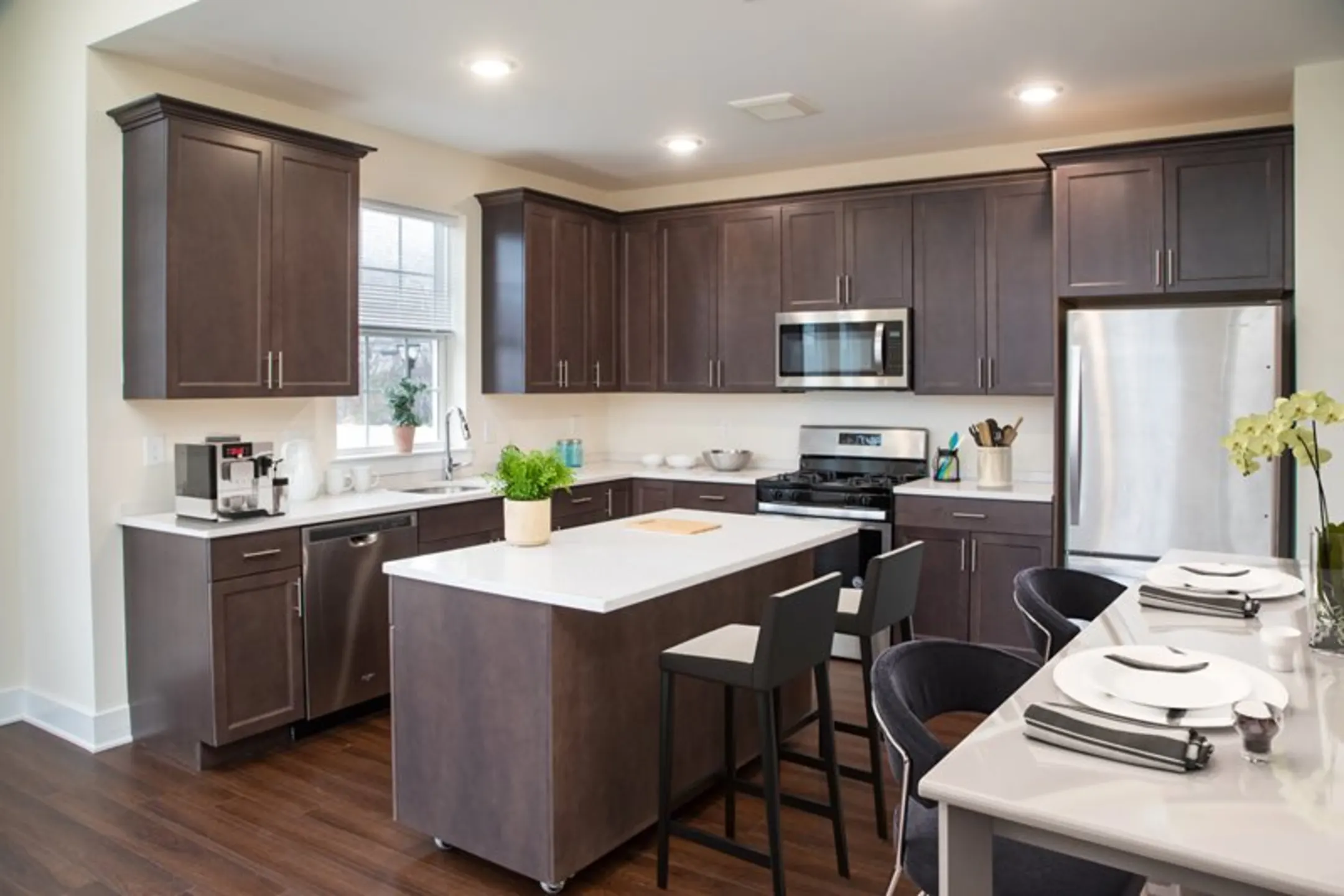 Washington Promenade Apartments Dumont, NJ 07628