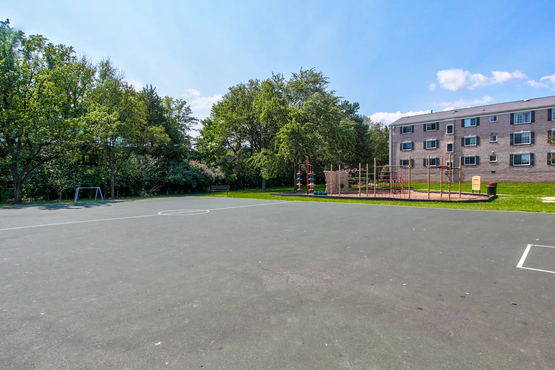 Dulles Glen 1265 Elden St Herndon, VA Apartments for Rent Rent.