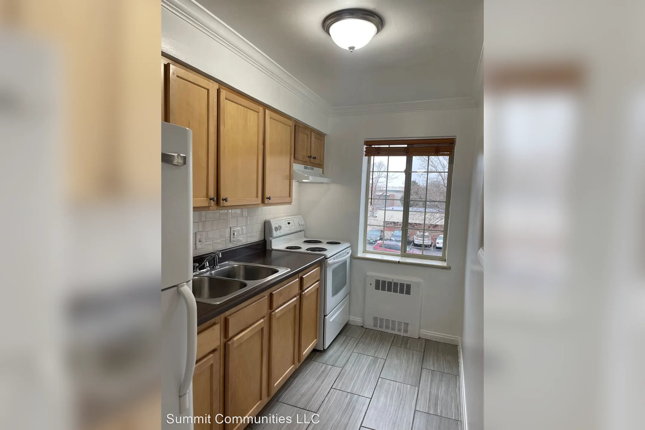 Kitchen - Albion Apartments - Denver, CO