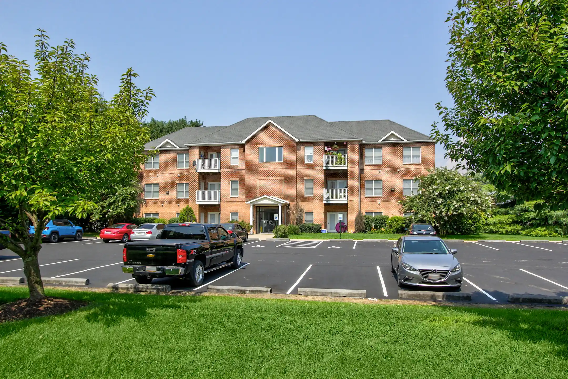Springfield Farms 415A Baker Hill Ln Williamsport, MD Apartments