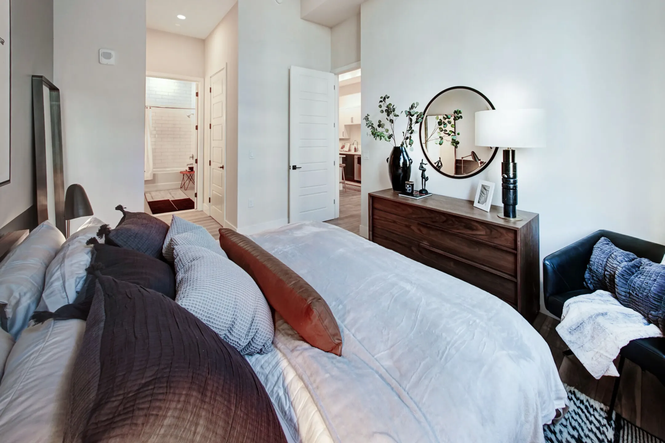 Bedroom - The Ellsworth - Plantation, FL