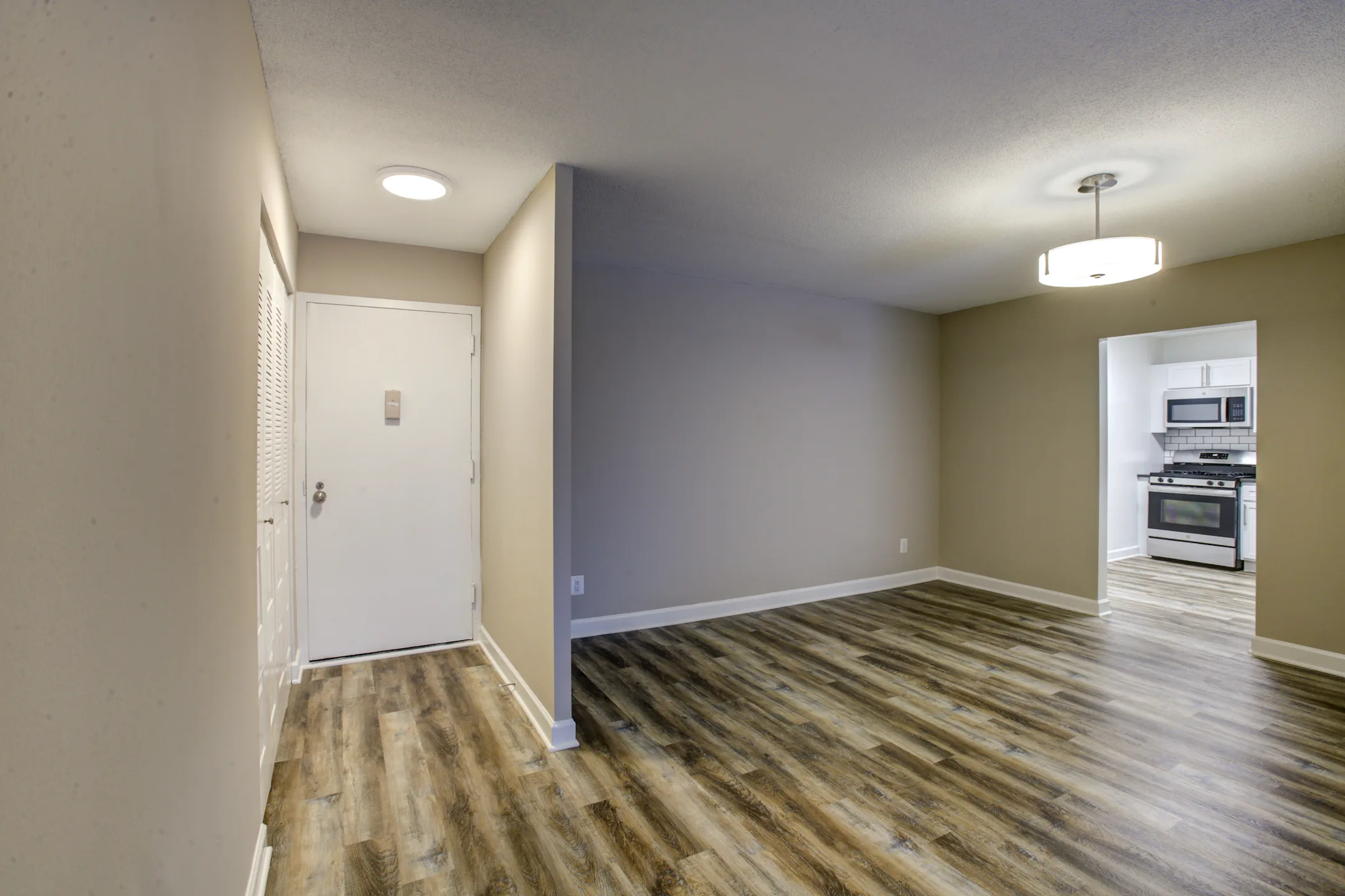 The Highlands of Chevy Chase 4450 S Park Ave Chevy Chase, MD