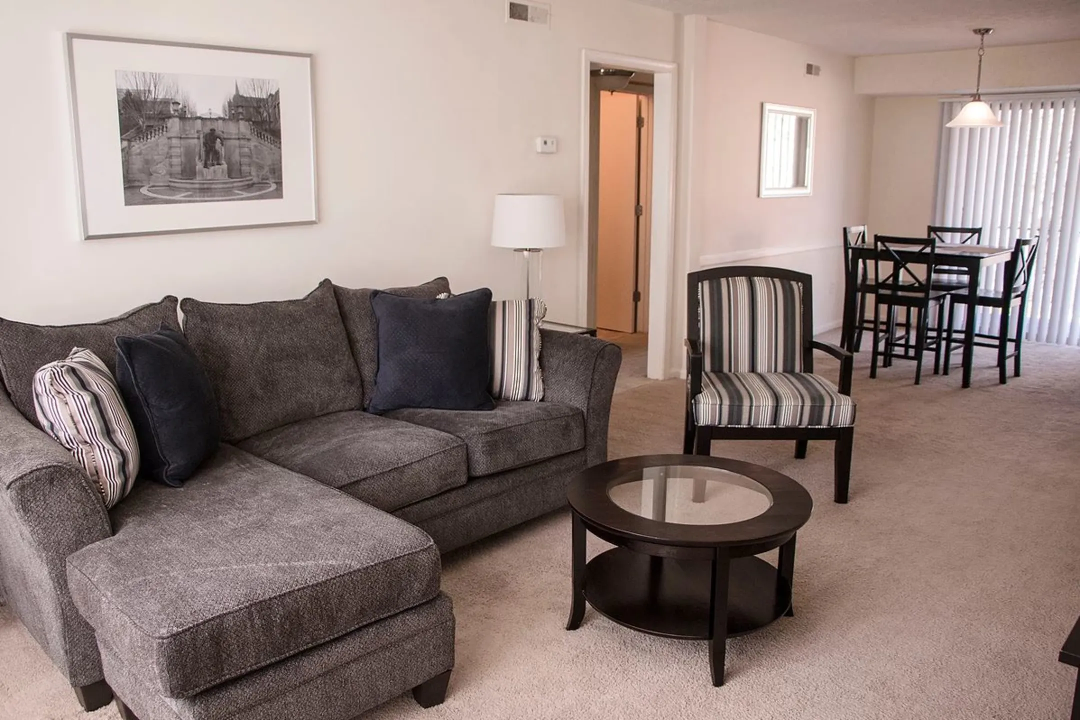 Living Room - Stewart Langley Corporate Apartments - Lynchburg, VA