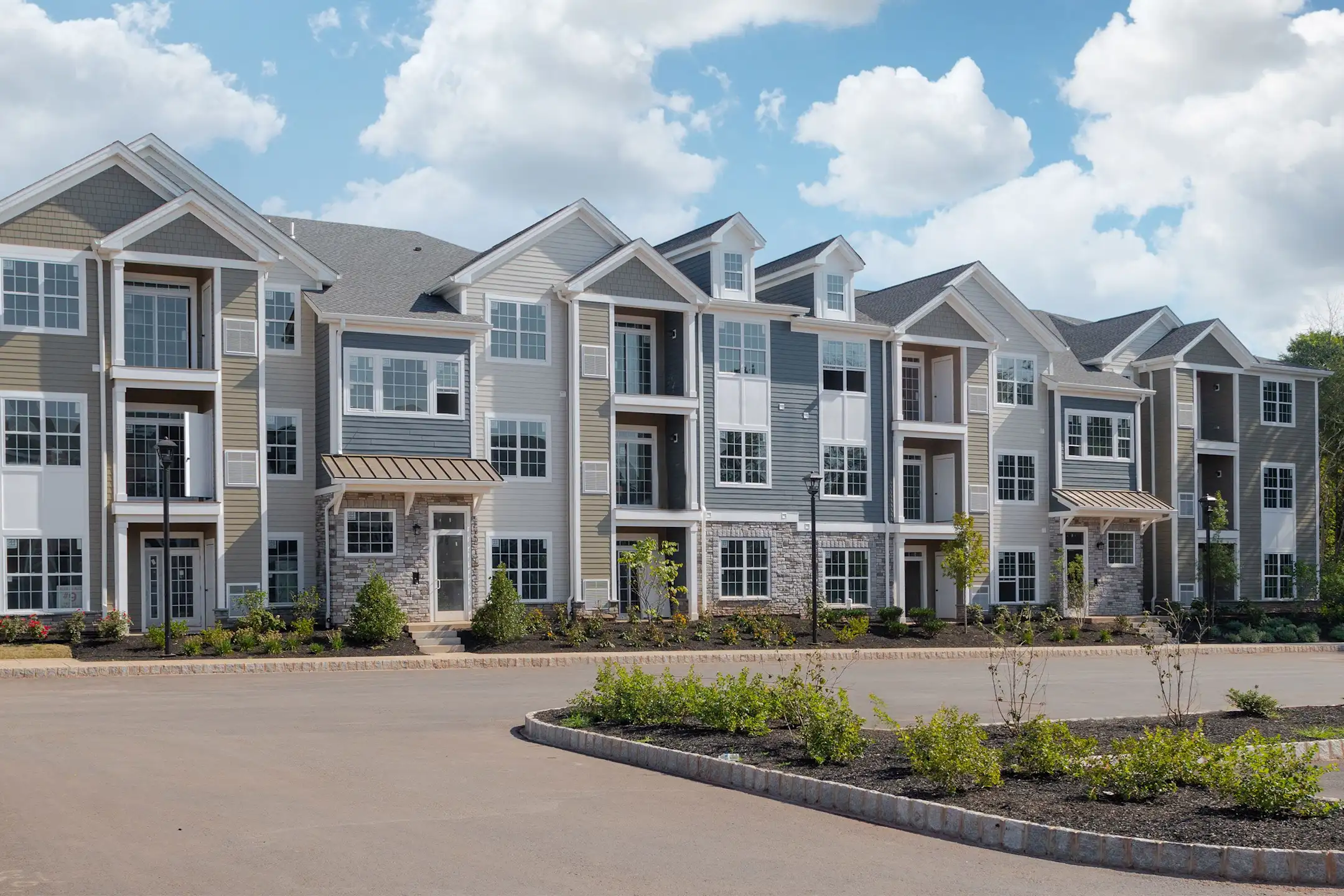 The Ridge at Readington Apartments Whitehouse Station, NJ 08889