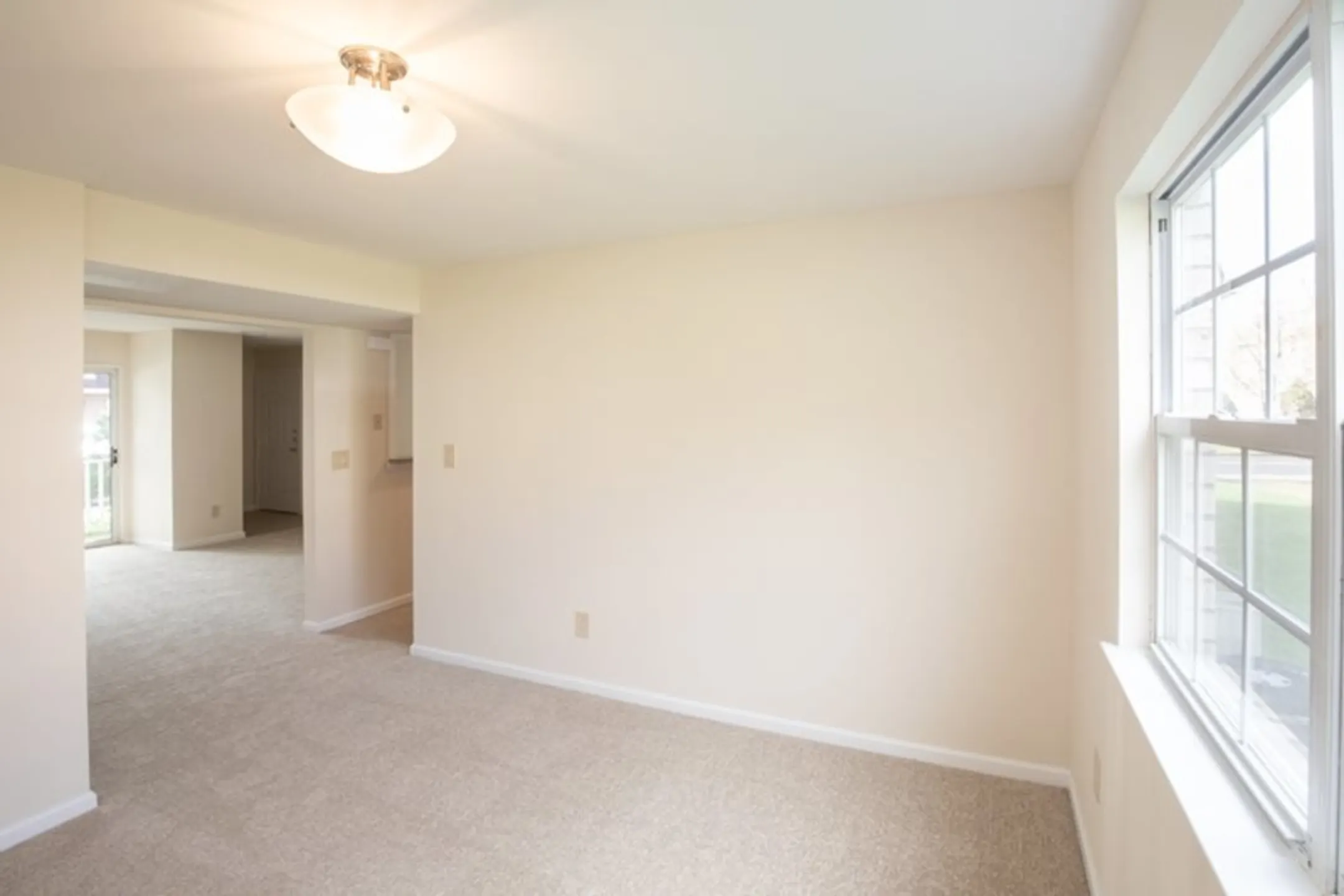 Lamberts Mill Village 333 Spruce Mill Ln Scotch Plains, NJ