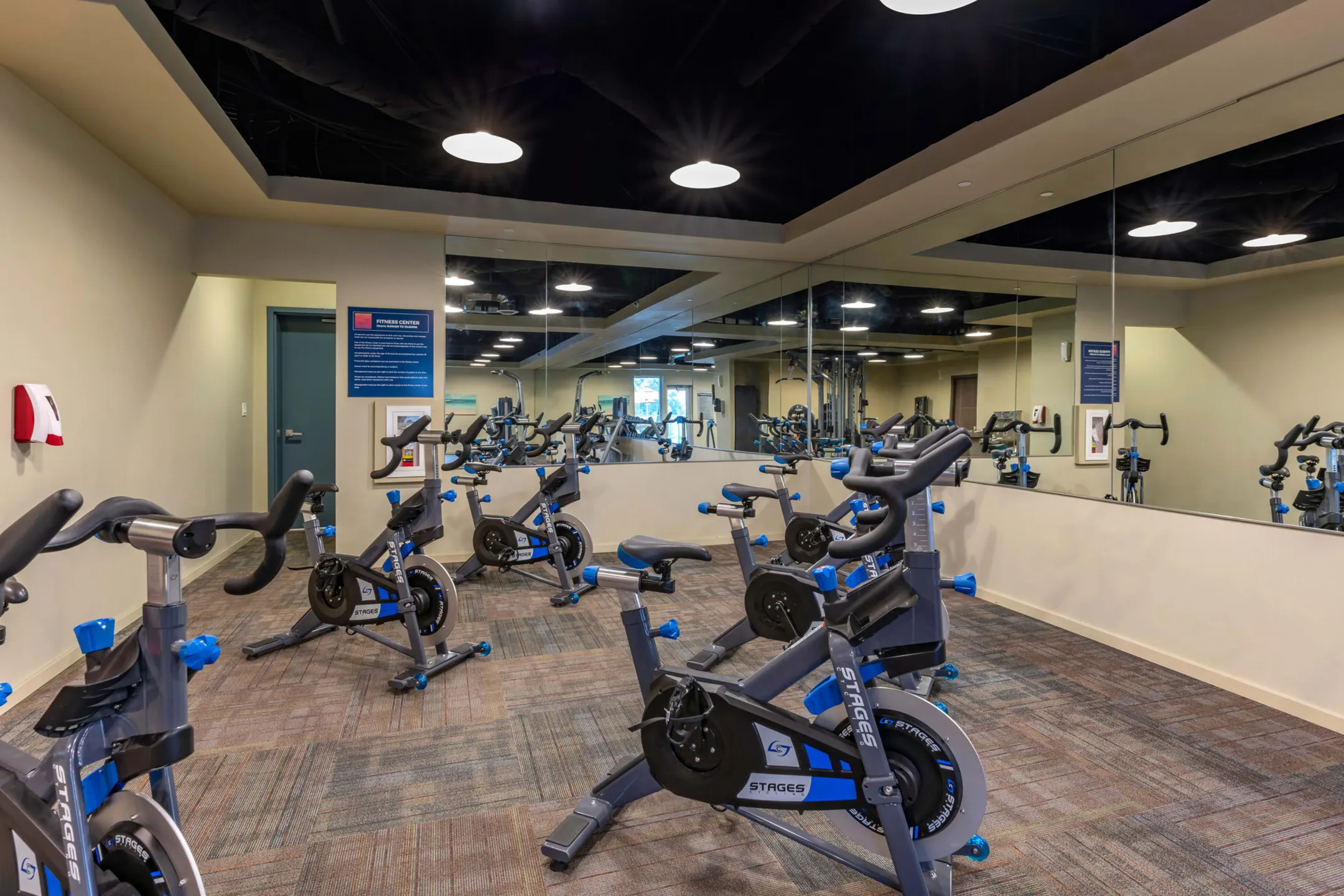 Fitness Weight Room - Yacht Harbor Club - Portland, OR