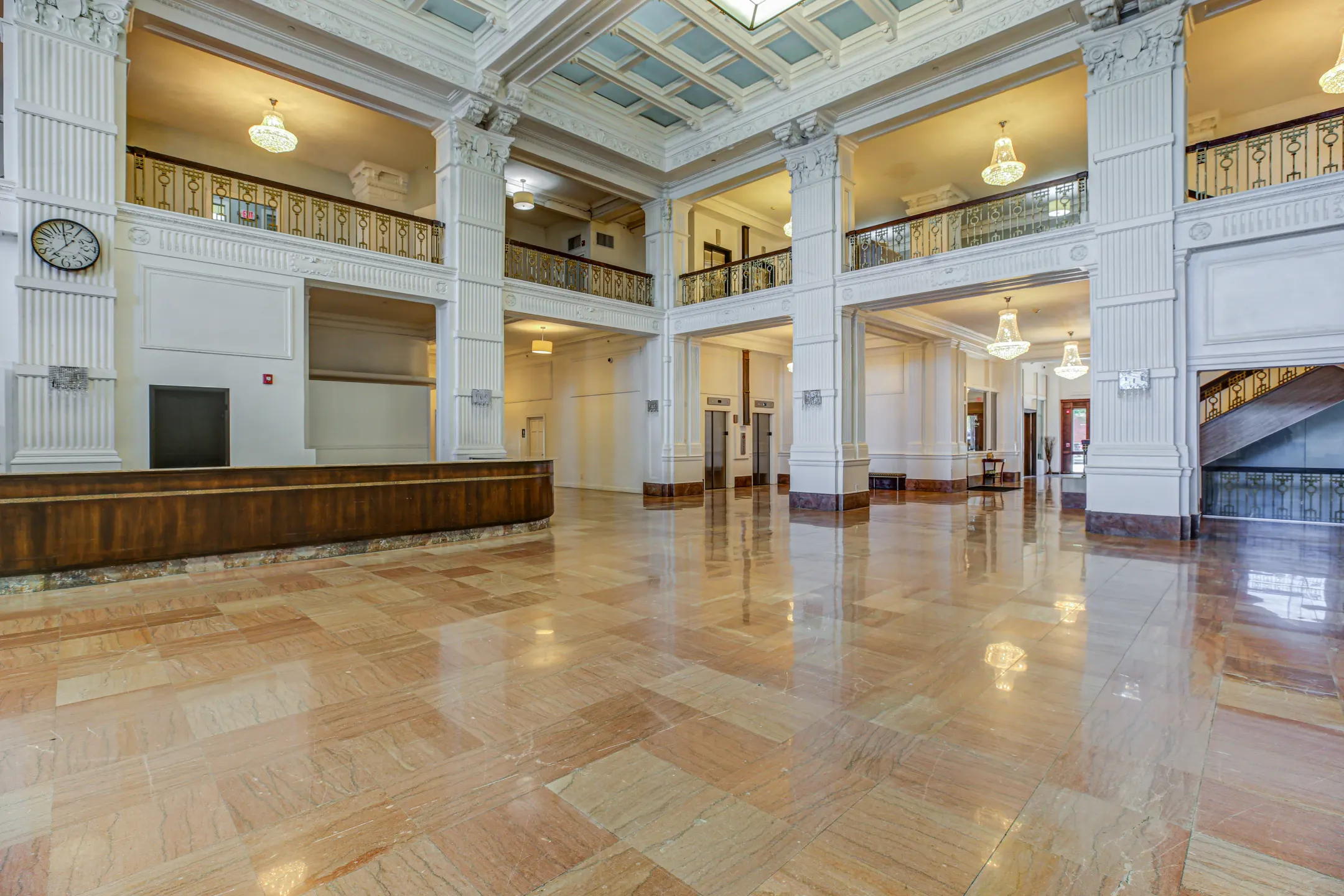 McCurdy Apartments 100 SE 1st St Evansville, IN Apartments for Rent