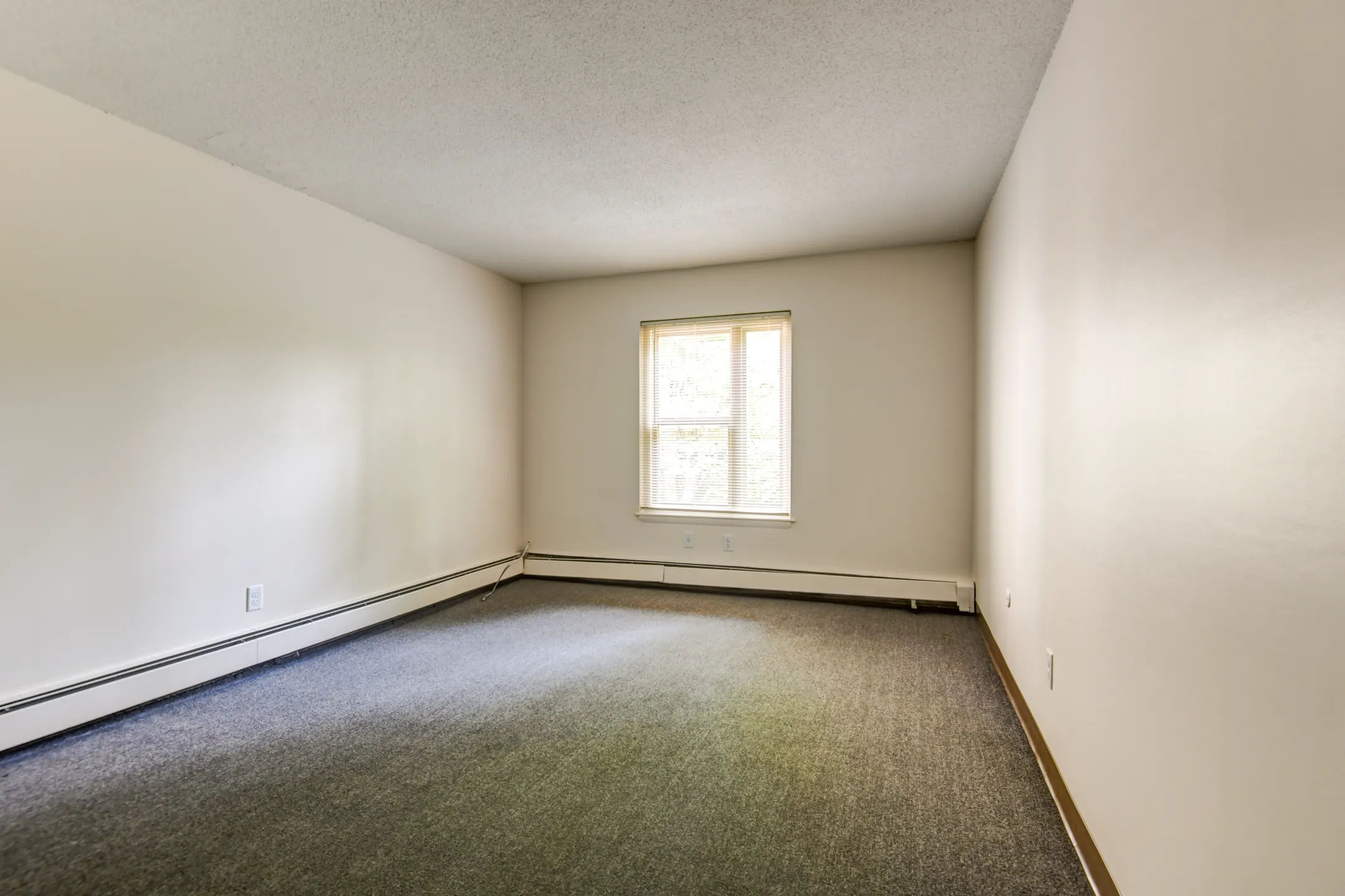 Hillcrest Acres Apartments Apartments Attleboro, MA 02703