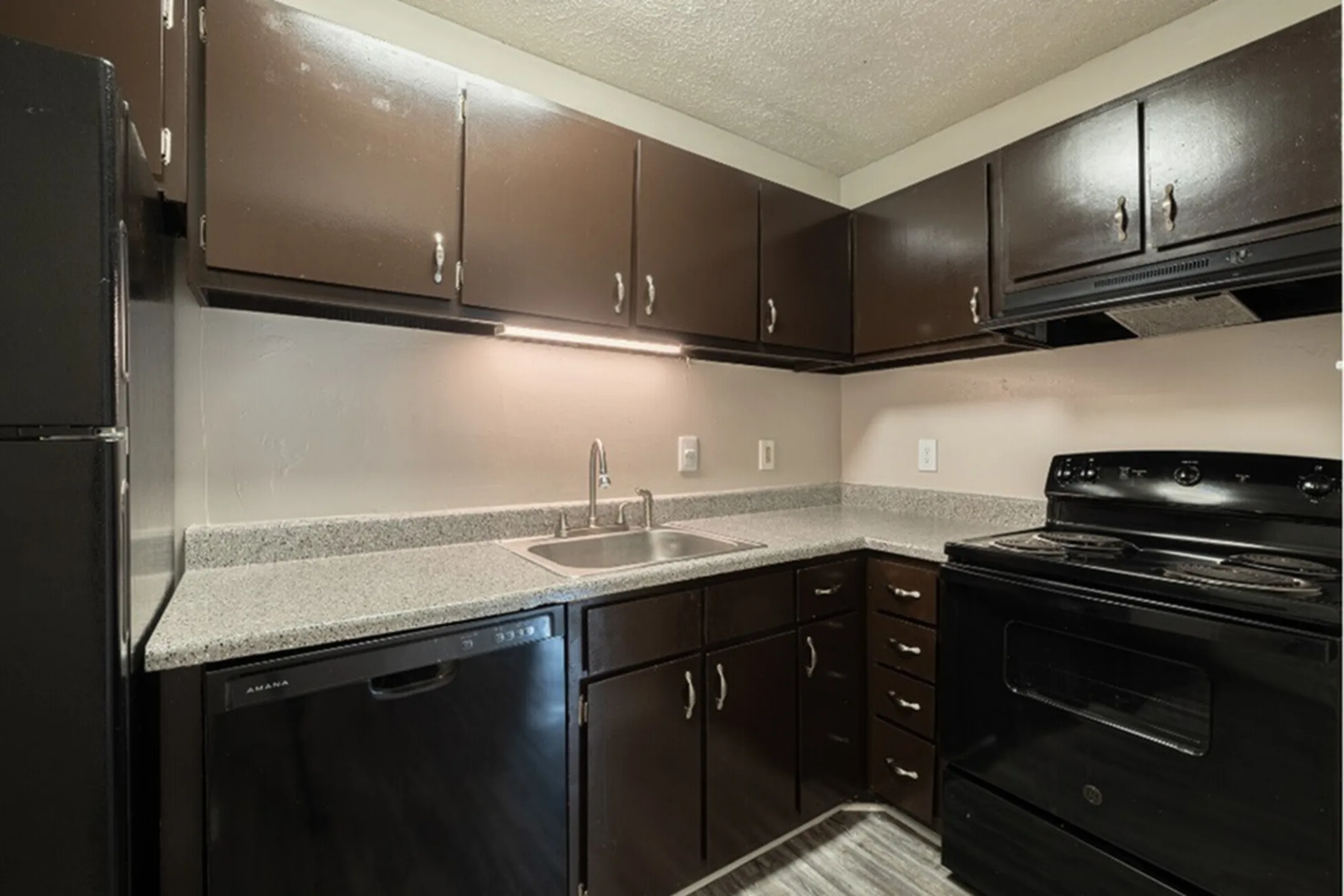 Timberland Apartments 10612 Abercorn St Savannah, GA Apartments for