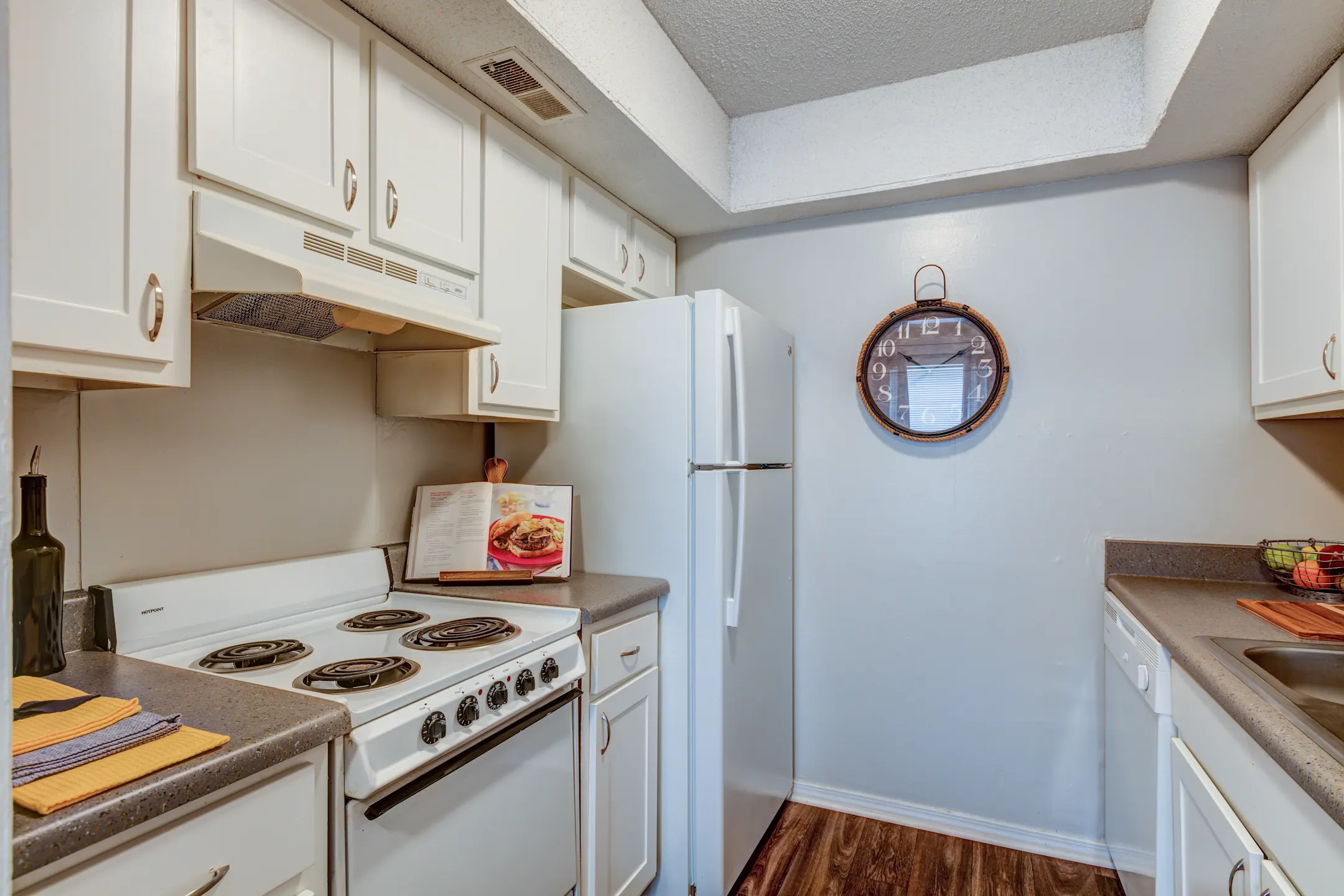 Hickory Ridge Apartments Greenville, SC 29615