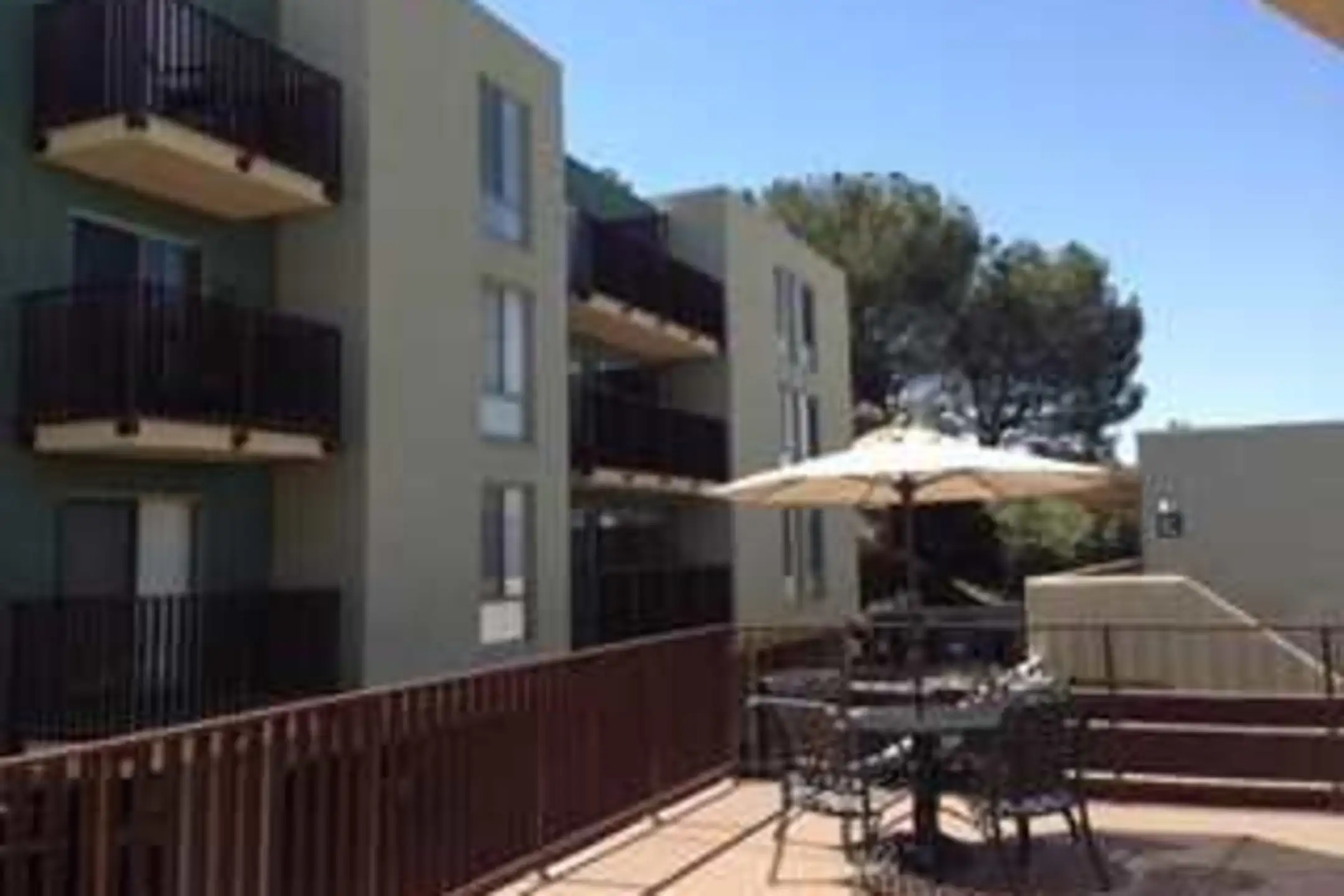 Azure Apartments Glendale Ca