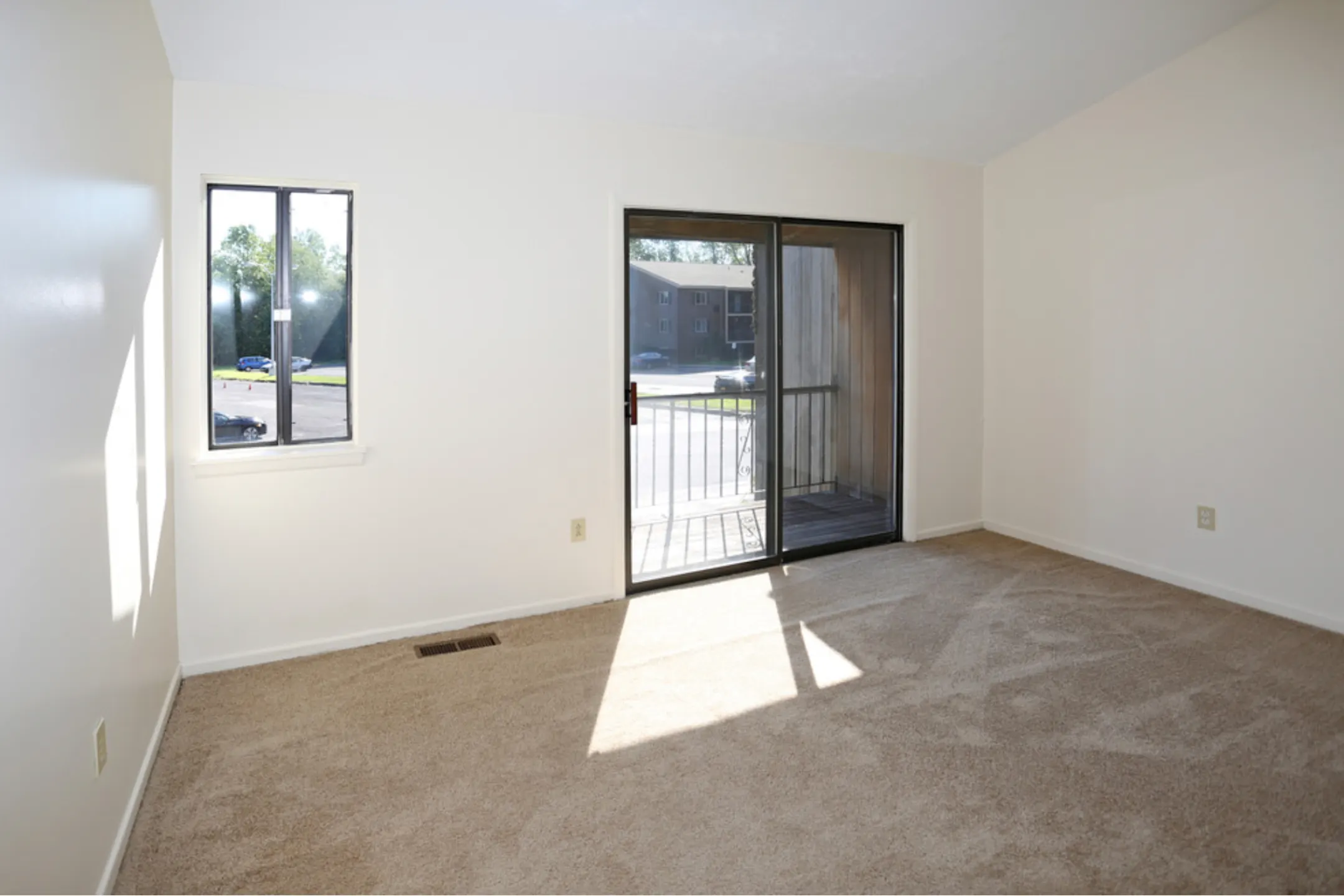 Viking Apartments And Townhomes 1000 Viking Way Brockport, NY