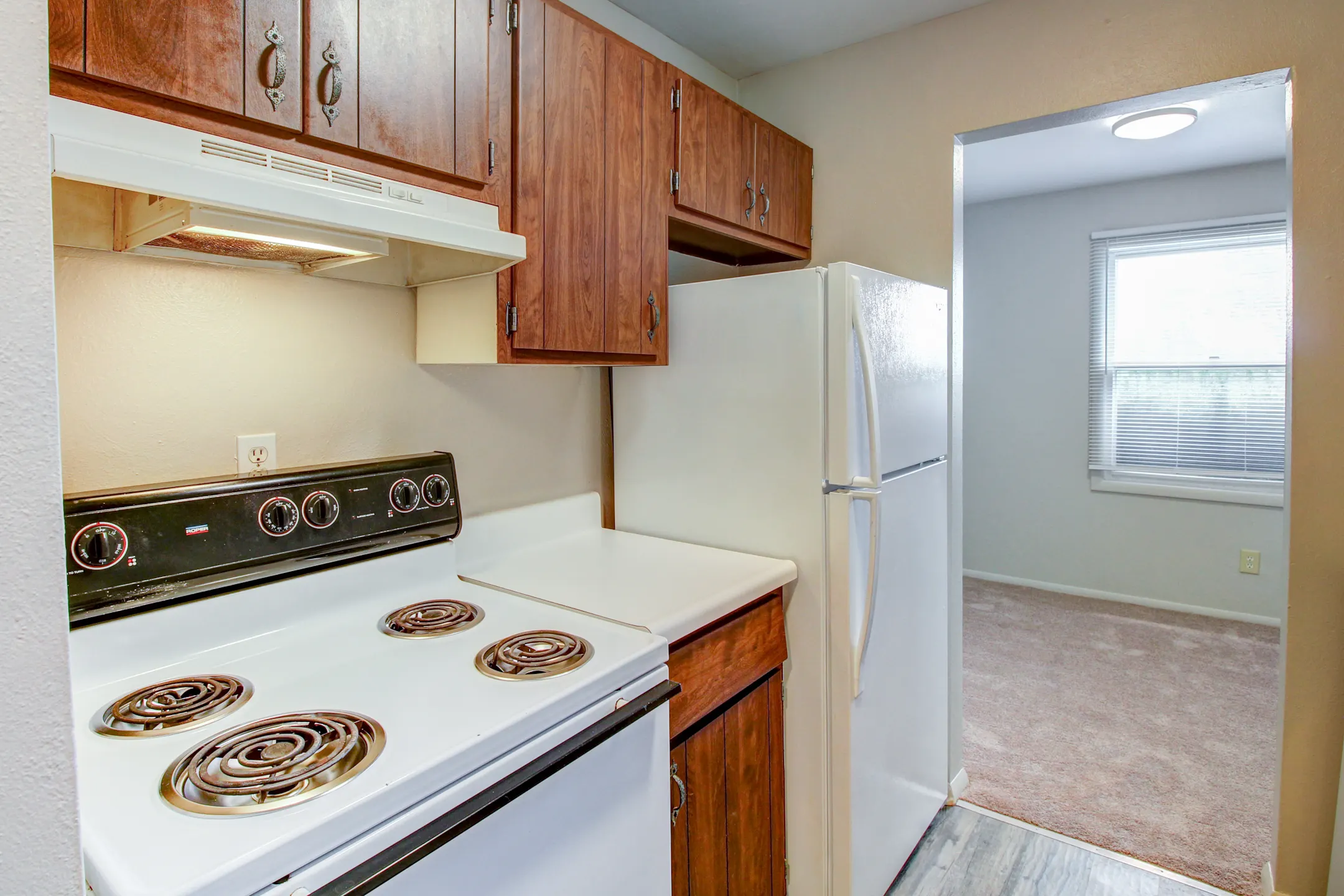 East Pointe 872 E Riverview Avenue Napoleon, OH Apartments for Rent