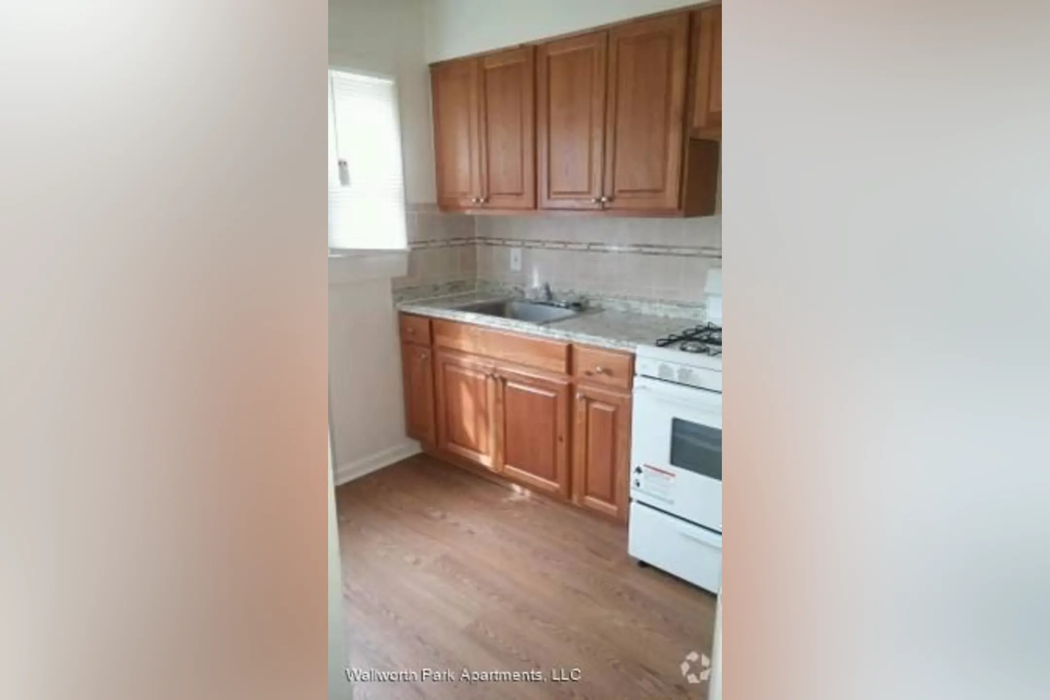Kitchen - Wallworth Park Apartments - Cherry Hill, NJ