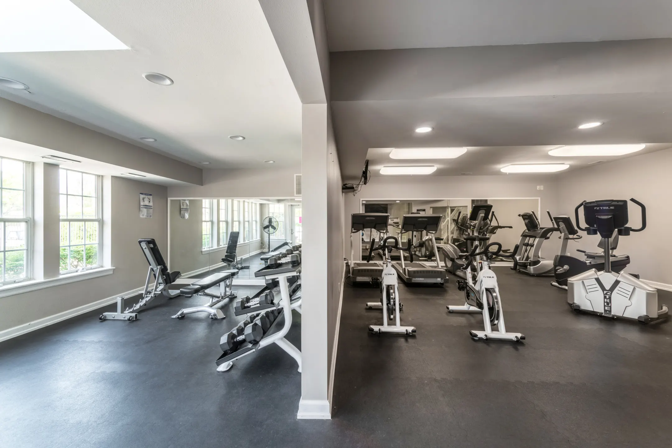 Fitness Weight Room - The Preserve at Research Park - O'Fallon, MO