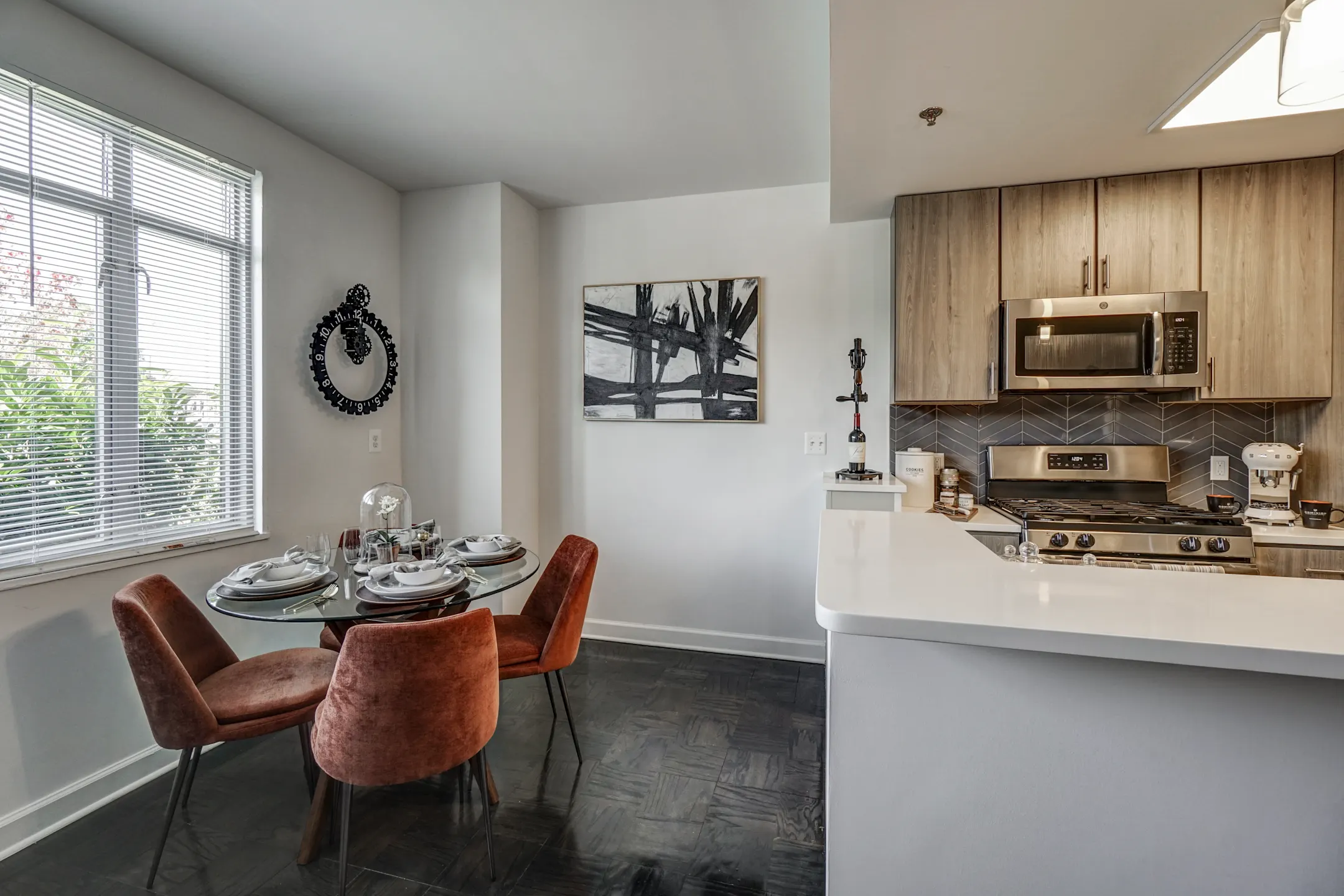 Dominion Apartments Arlington, VA 22204