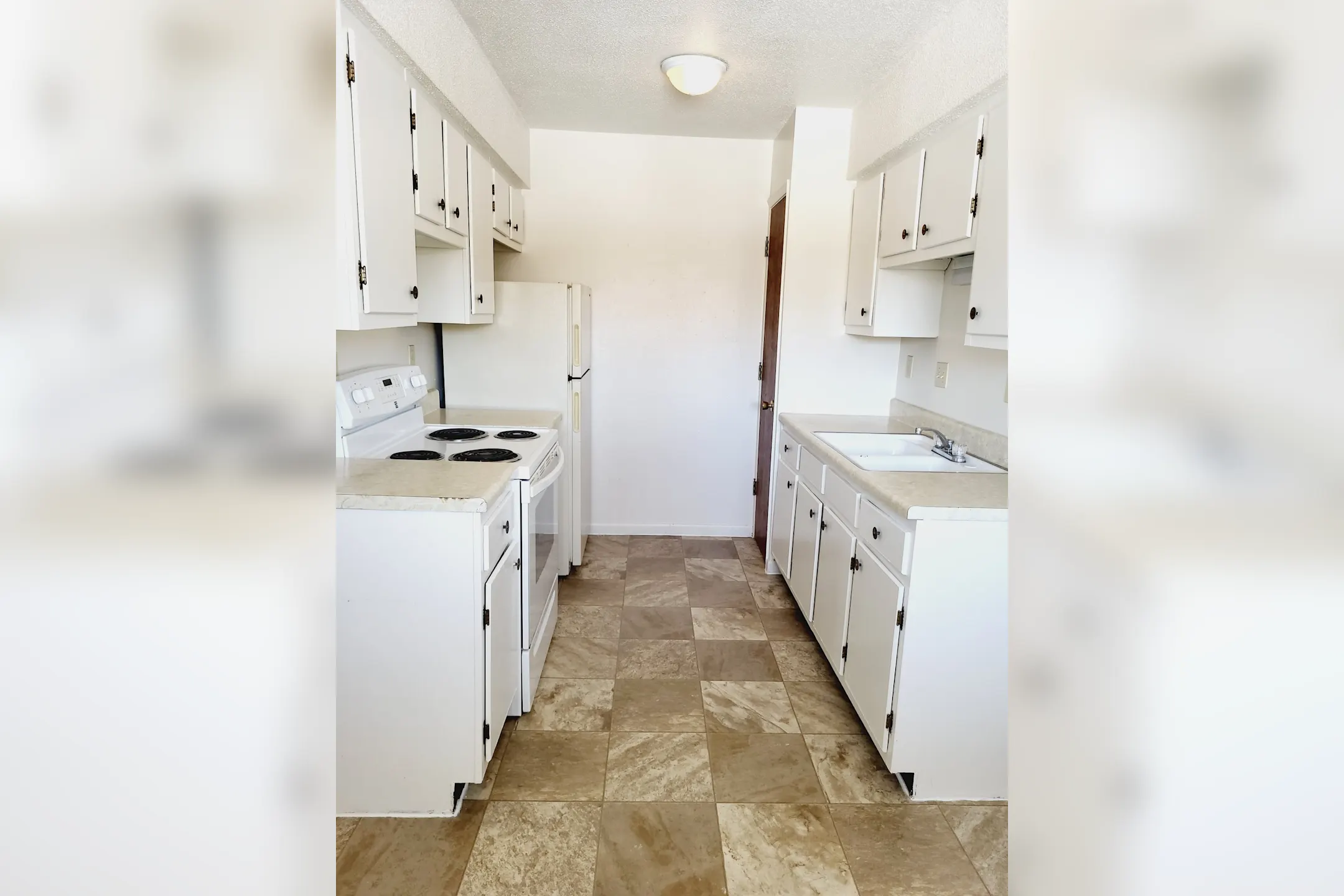 Holiday Terrace 212 Washington Street Keokuk, IA Apartments for