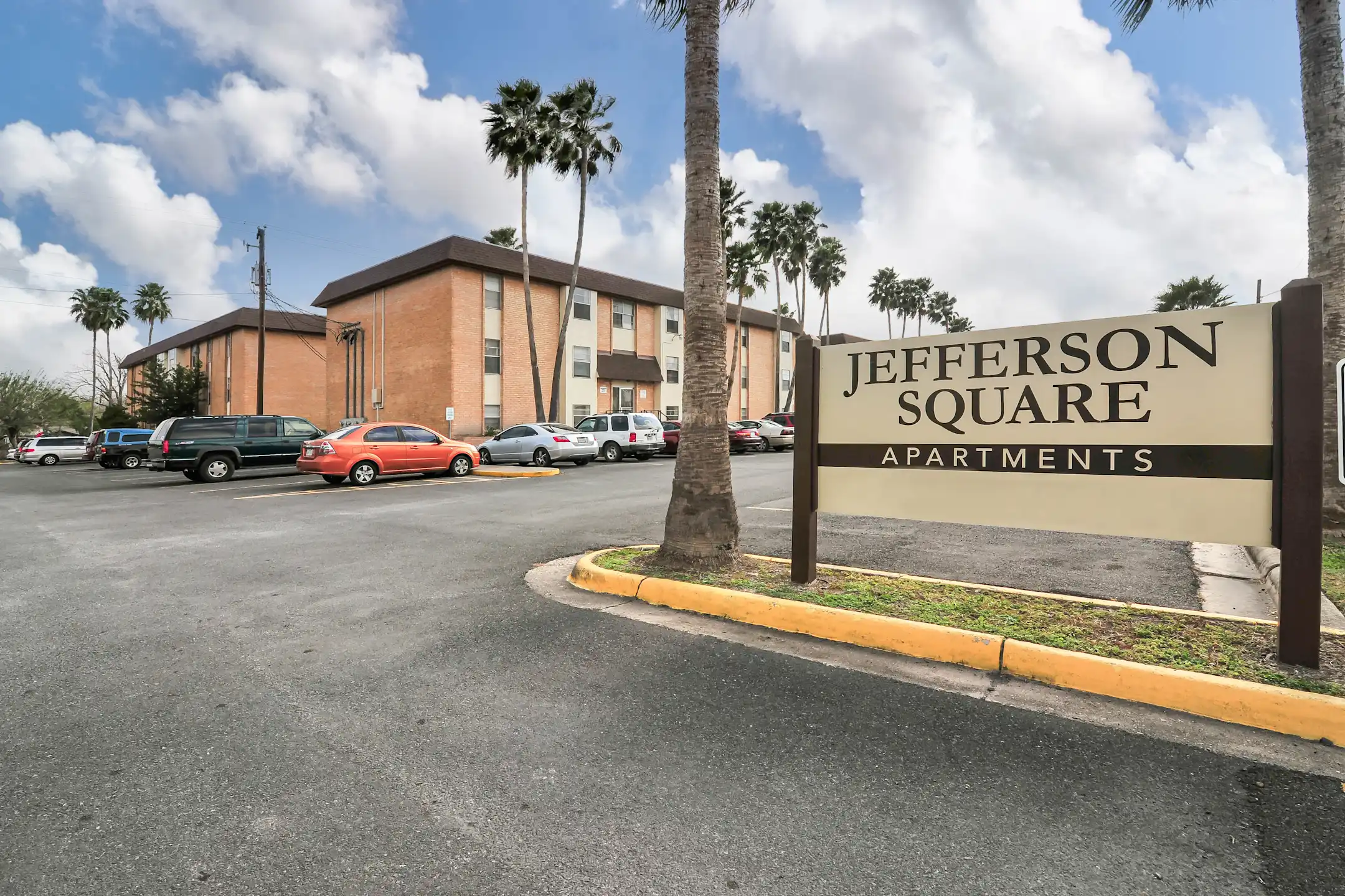 Jefferson Square Apts 230 W Jefferson St Brownsville, TX Apartments