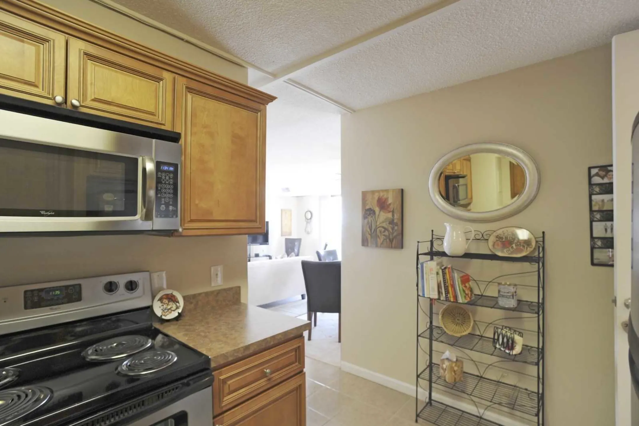 Kitchen - The Gentry's Landing - Saint Louis, MO